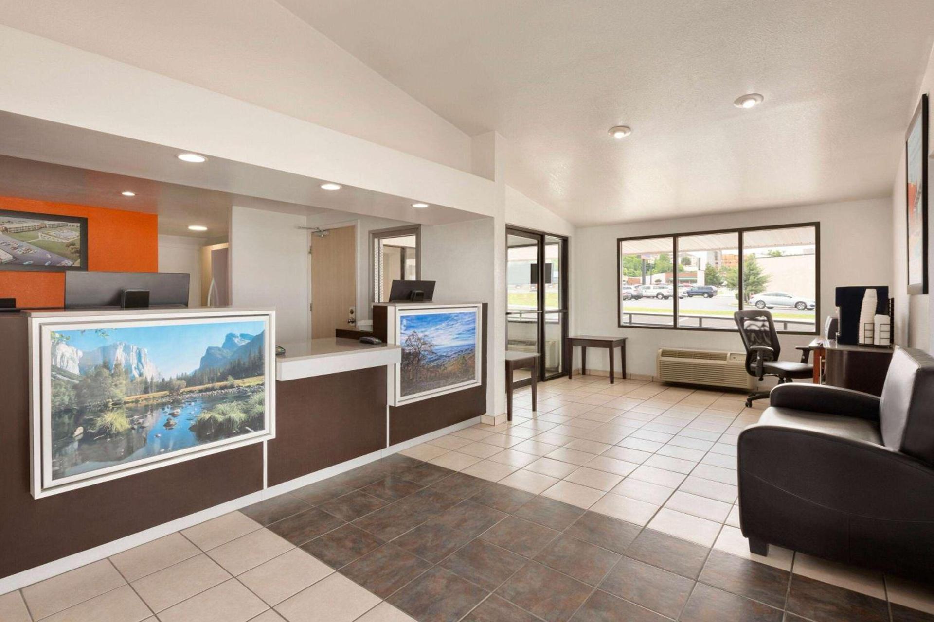 Howard Johnson by Wyndham Harrisonburg photo 4