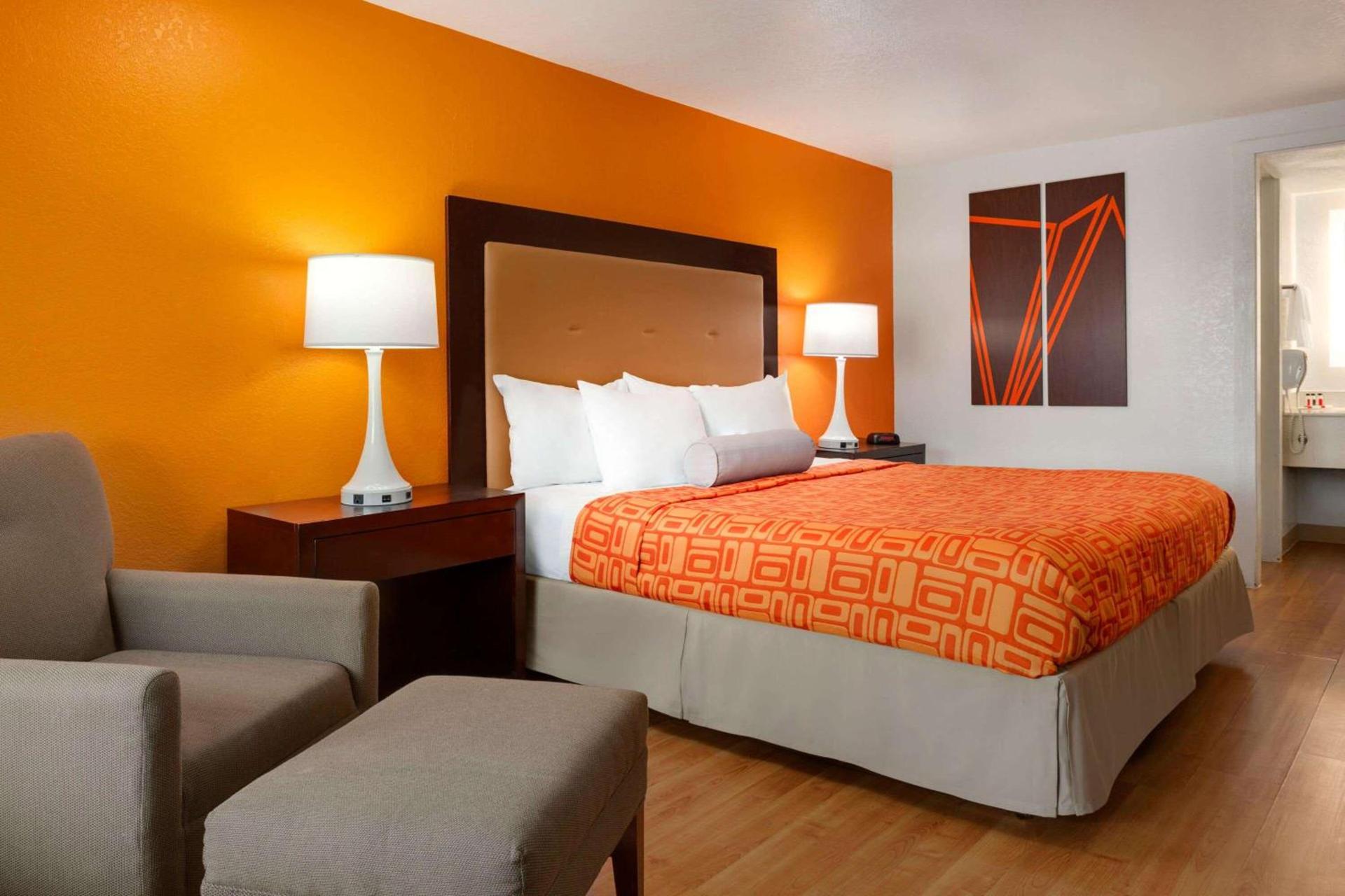 Howard Johnson by Wyndham Harrisonburg photo 7