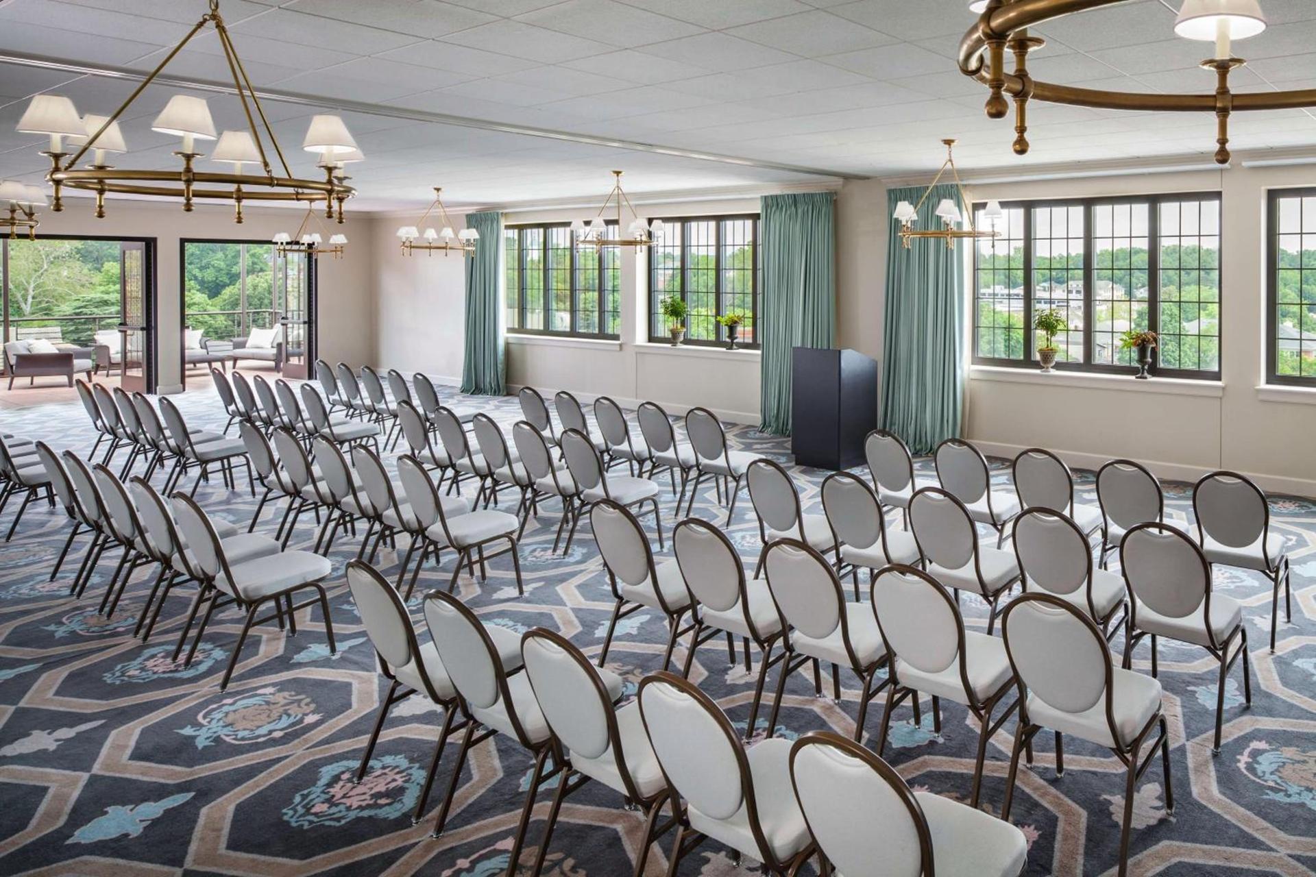 Graduate by Hilton Charlottesville photo 55