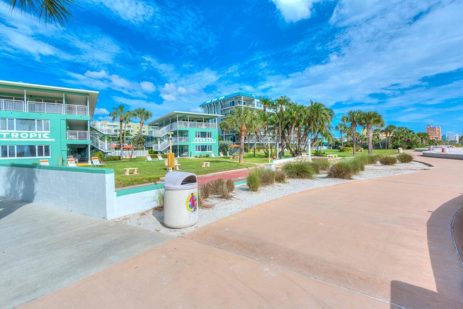 Tropic Terrace Suite #12 - Beachfront Resort photo 1
