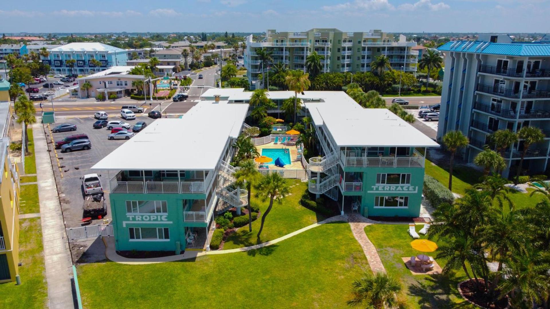 Tropic Terrace #41 - Beachfront Resort photo 18