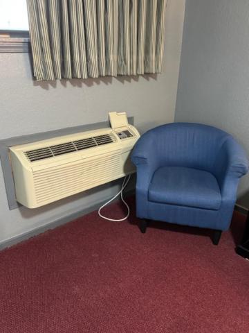 Pratt Budget Inn photo 4