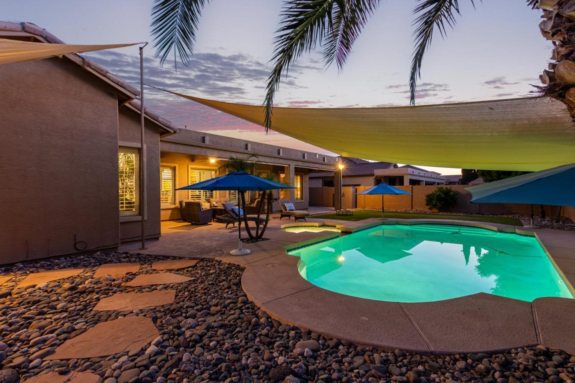 Runaway Bay Chandler photo 21