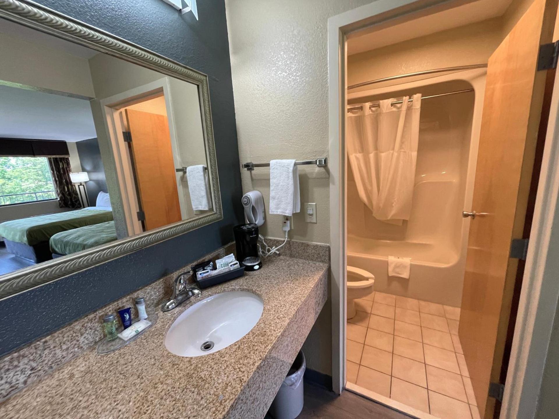 Quality Inn Kenly I-95 photo 50