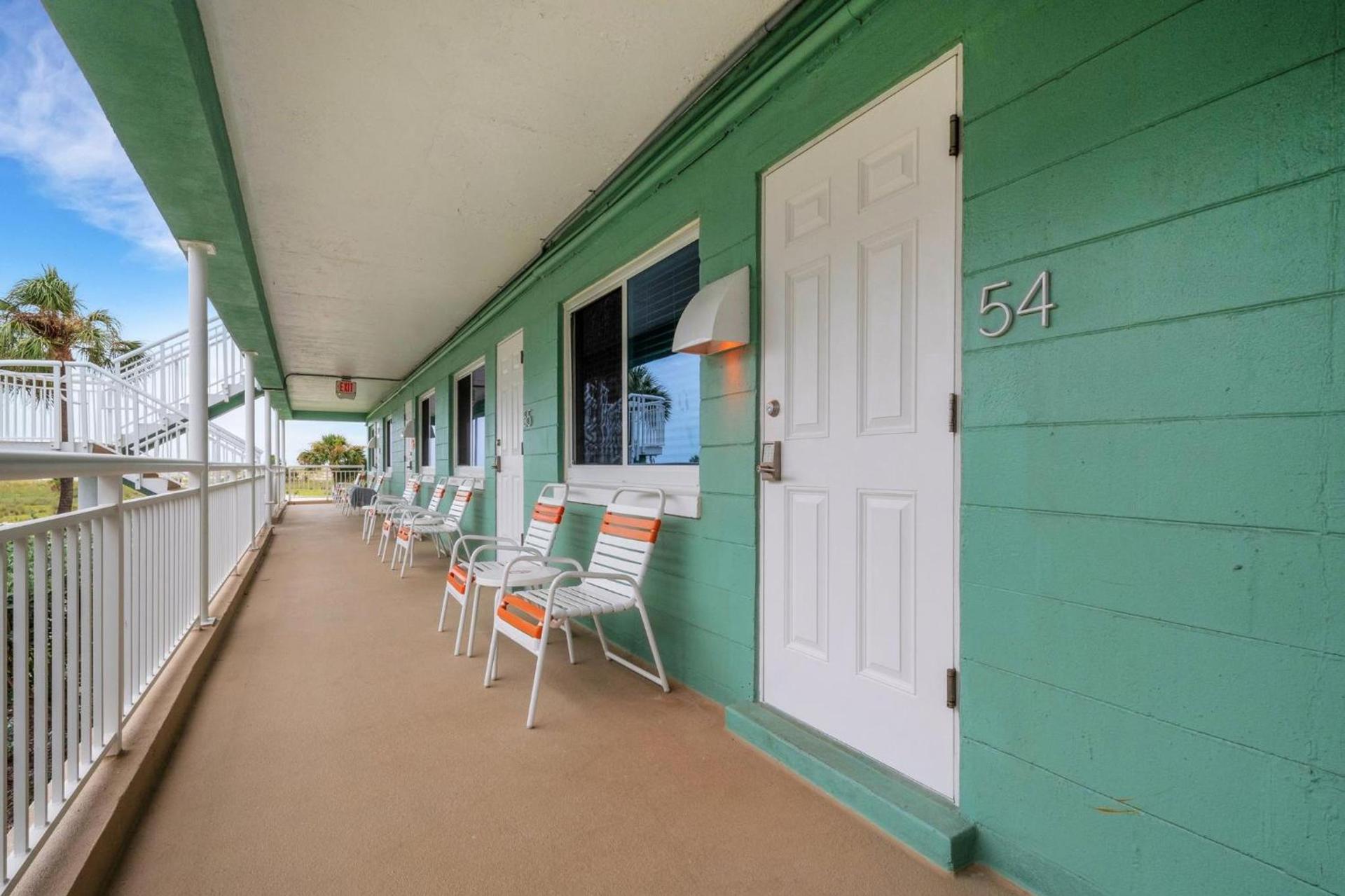 Tropic Terrace Suite #54 - Beachfront Resort photo 5