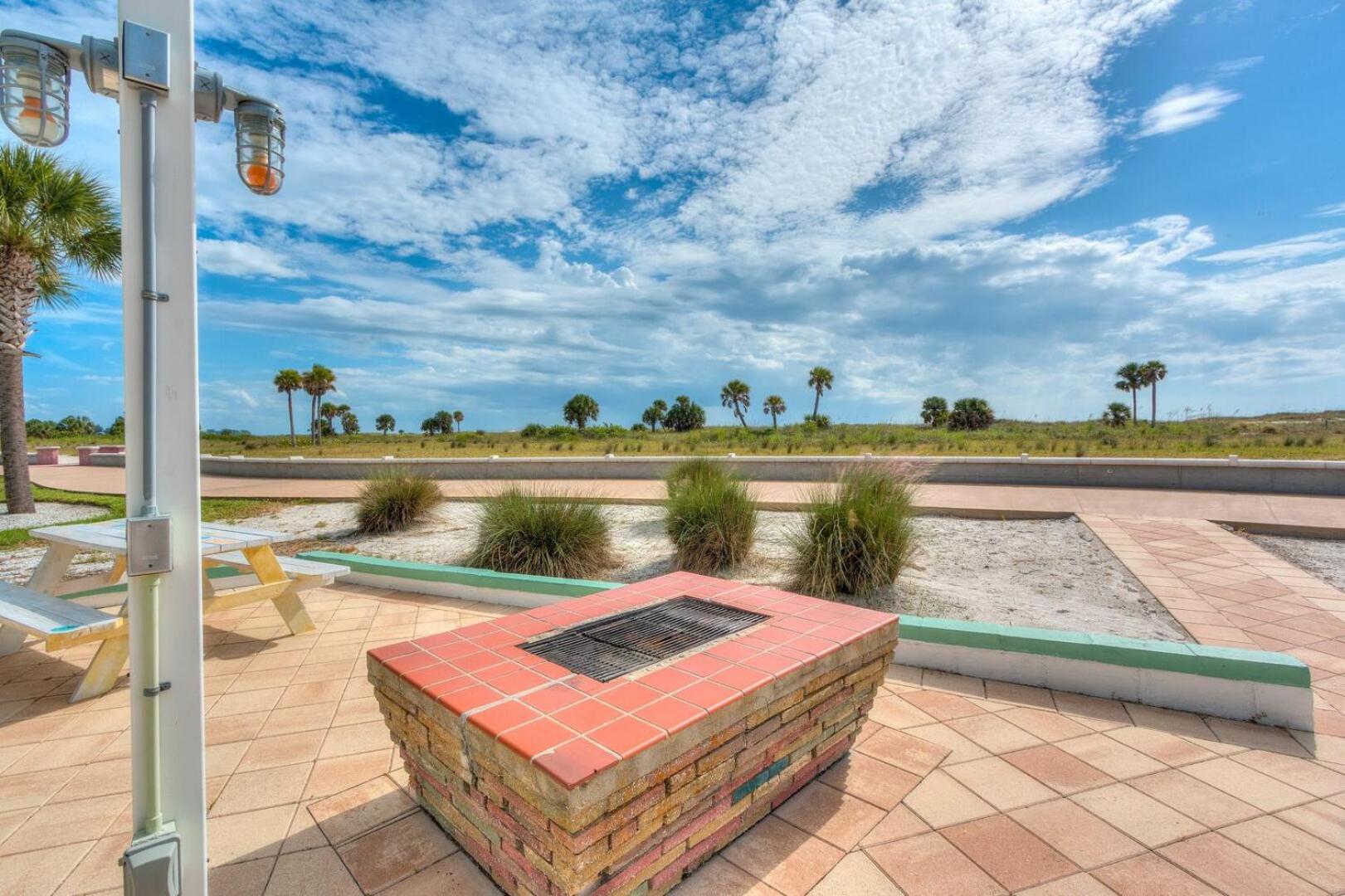 Tropic Terrace Suite #56 - Beachfront Resort photo 9