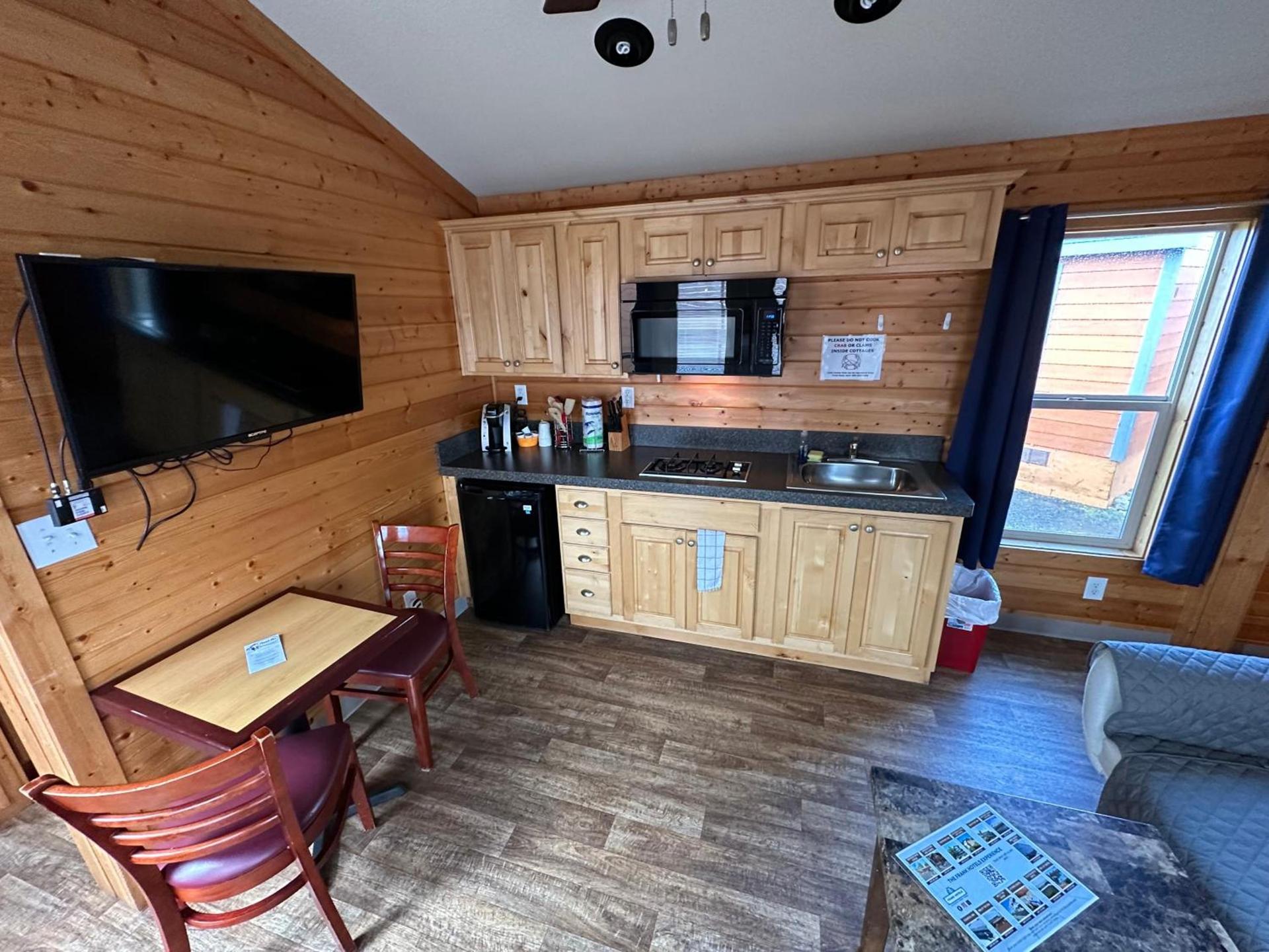 Westport Inn Cabins photo 11