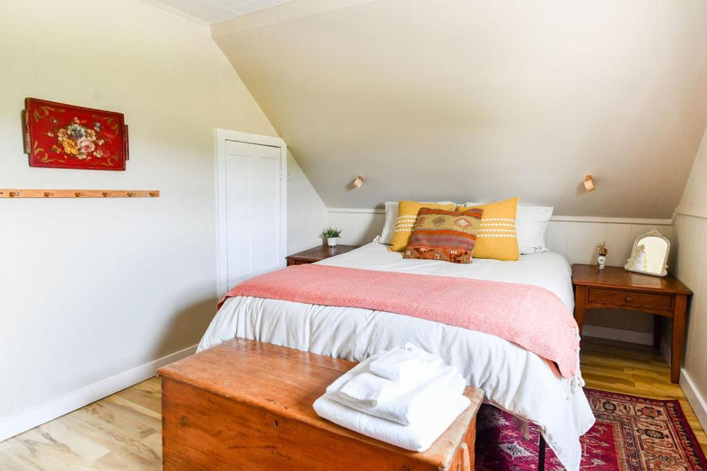 Craftsbury Farmhouse photo 63
