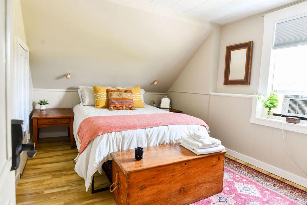 Craftsbury Farmhouse photo 66