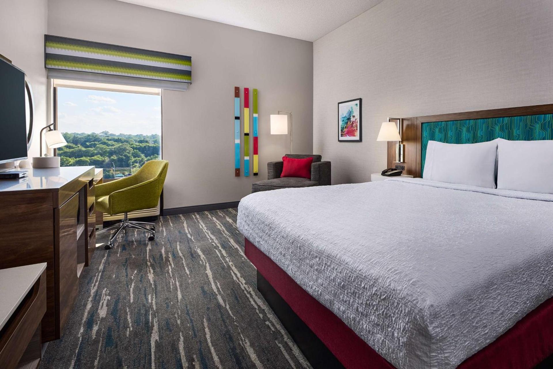 Hampton Inn Massillon photo 17