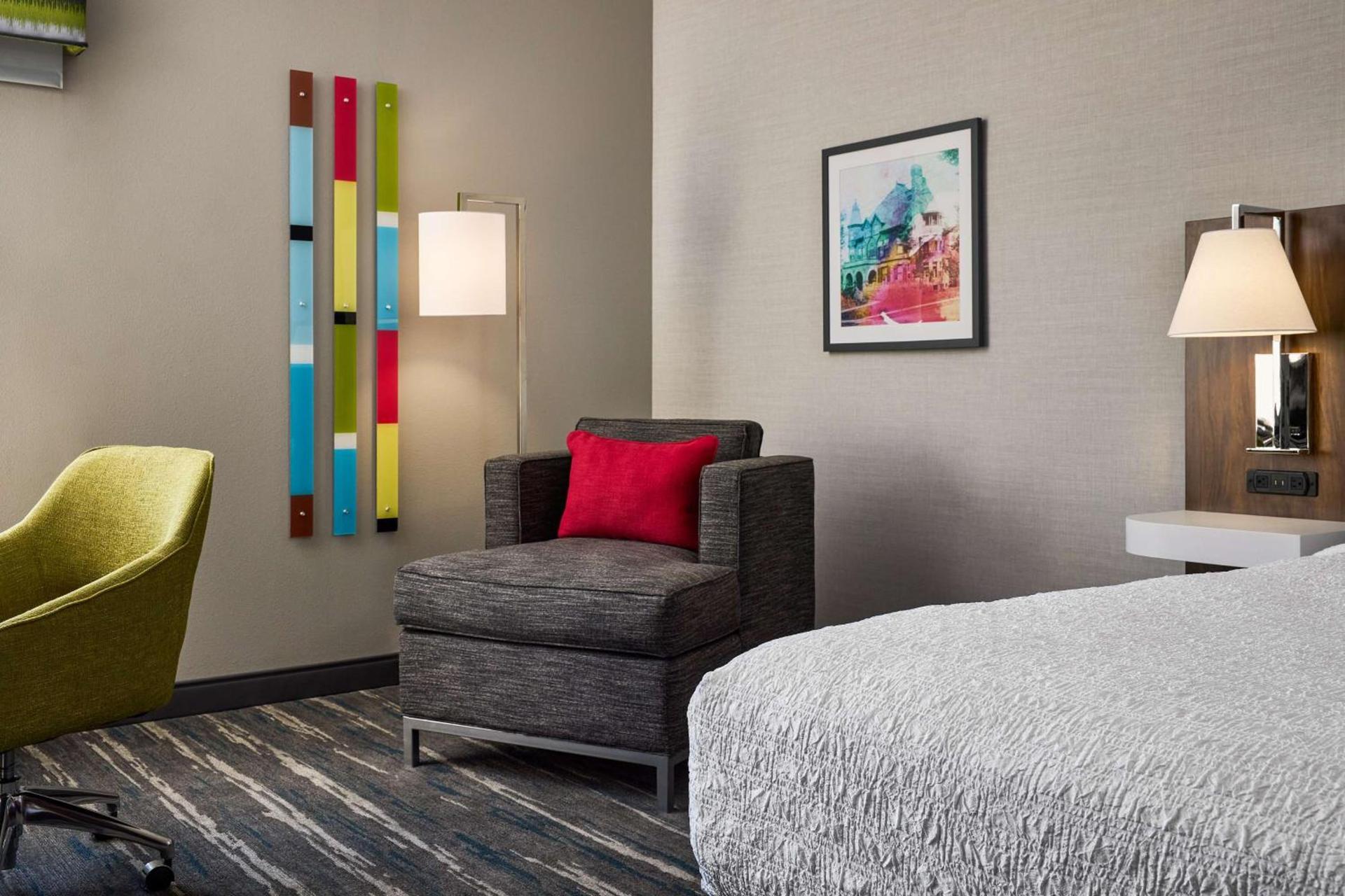 Hampton Inn Massillon photo 23