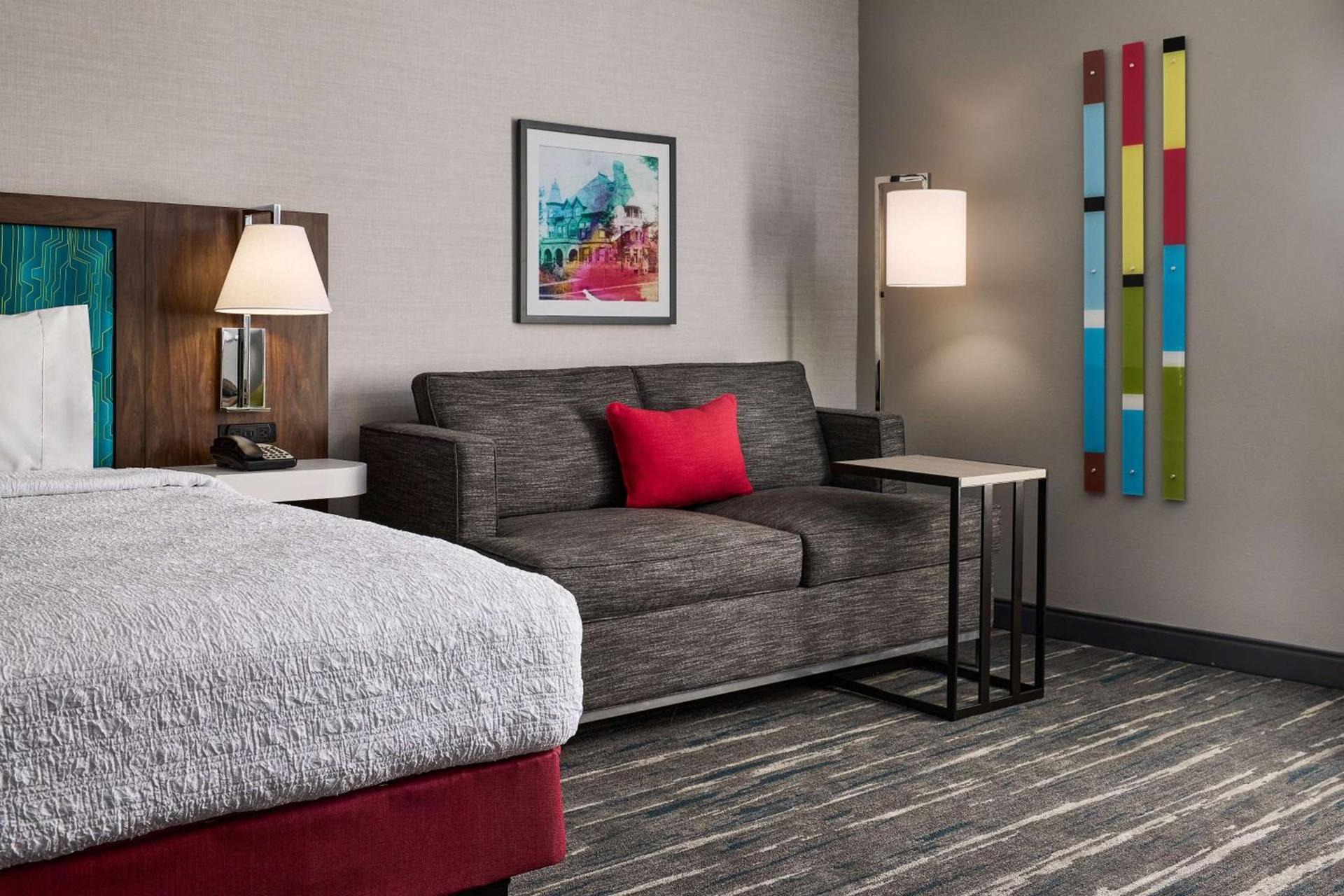 Hampton Inn Massillon photo 21
