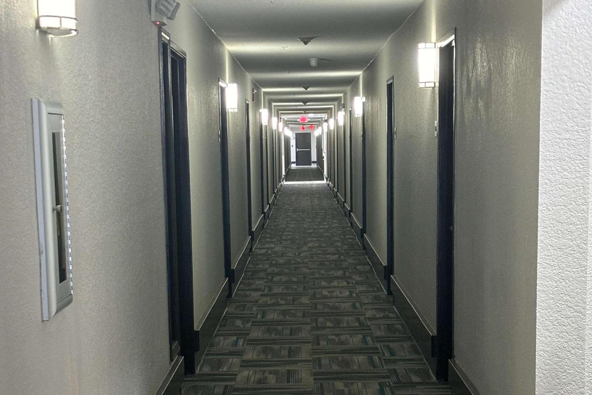 Quality Inn & Suites at Airport Blvd I-65 photo 12