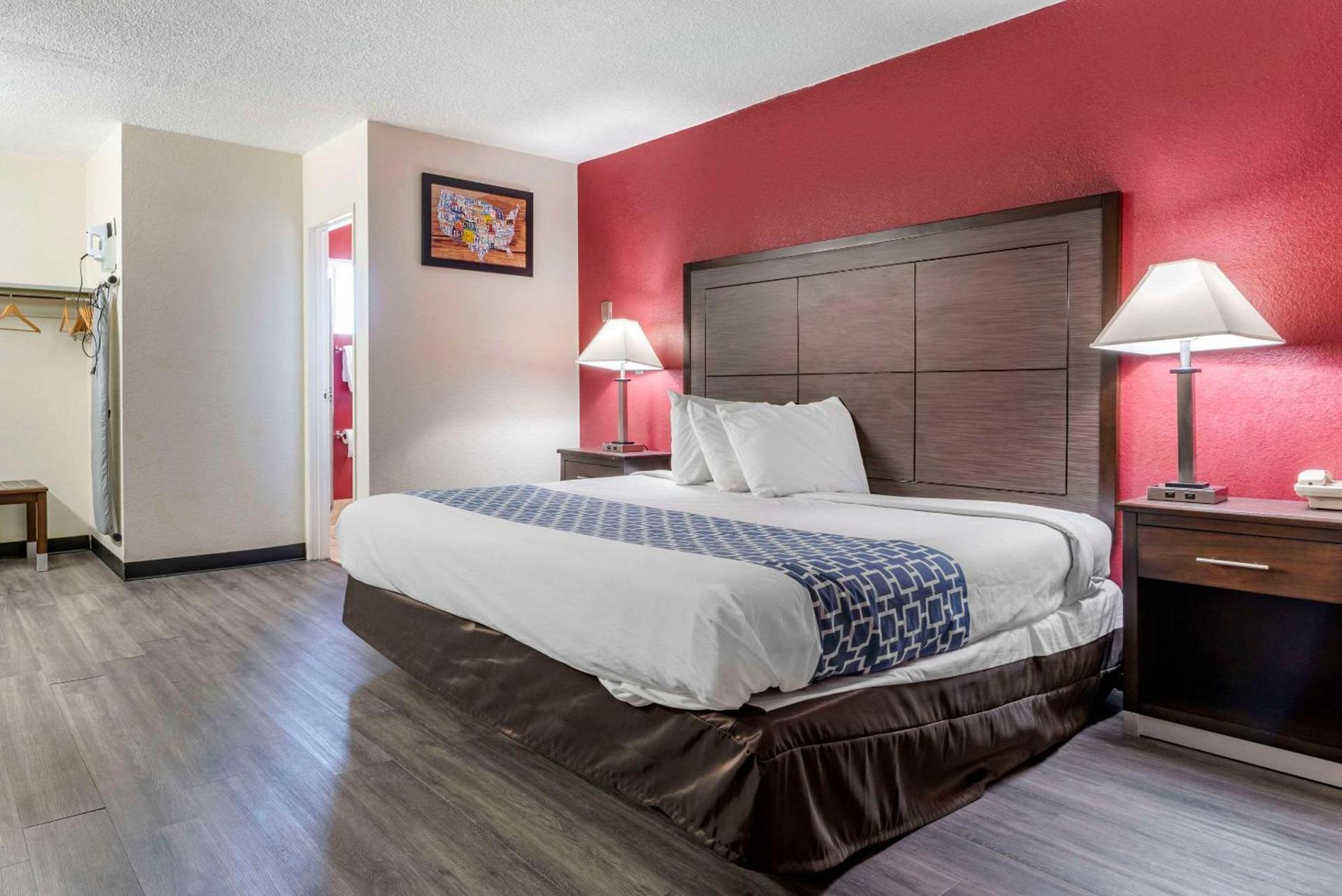 Econo Lodge Fallon Naval Air Station Area photo 7