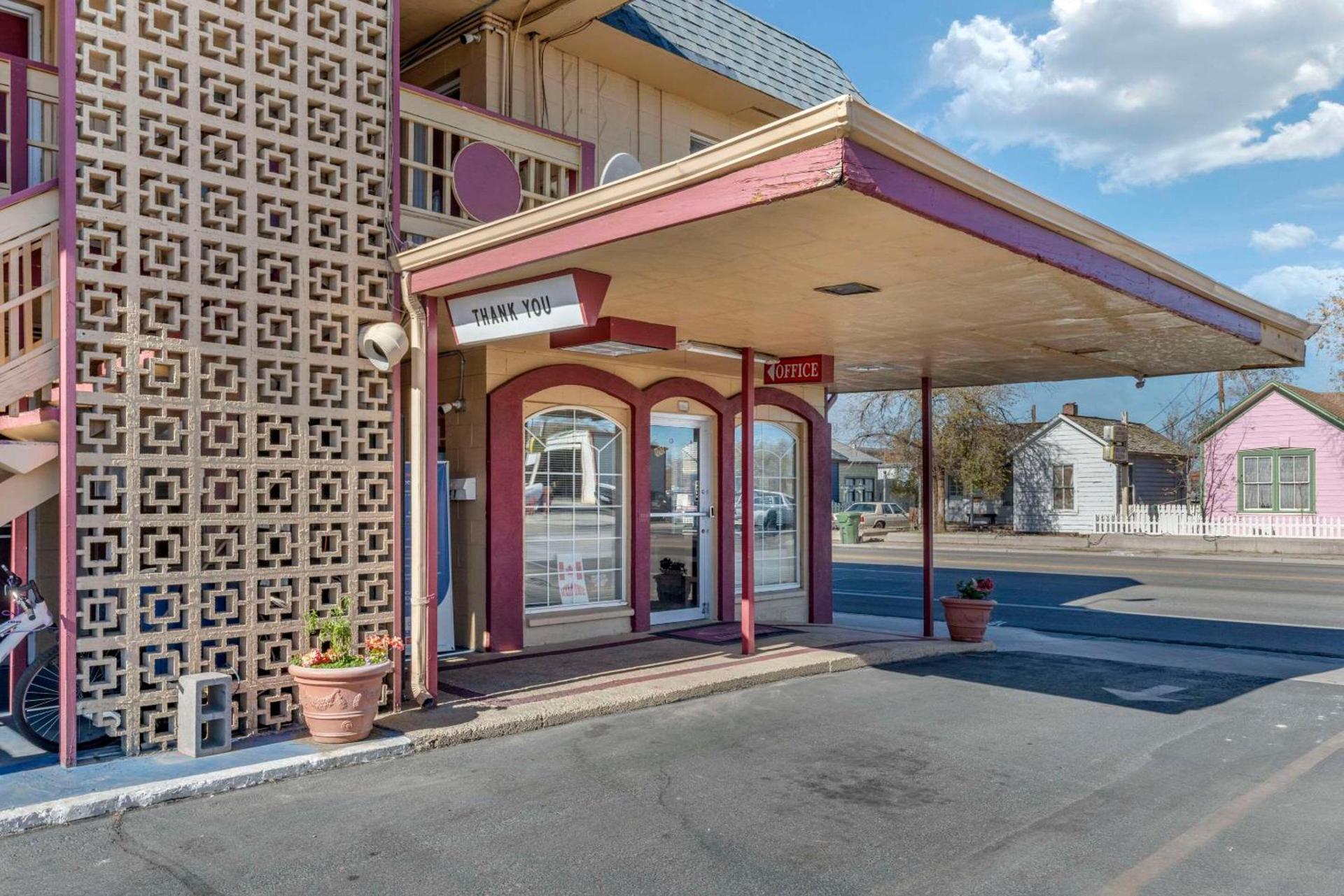 Econo Lodge Fallon Naval Air Station Area photo 4