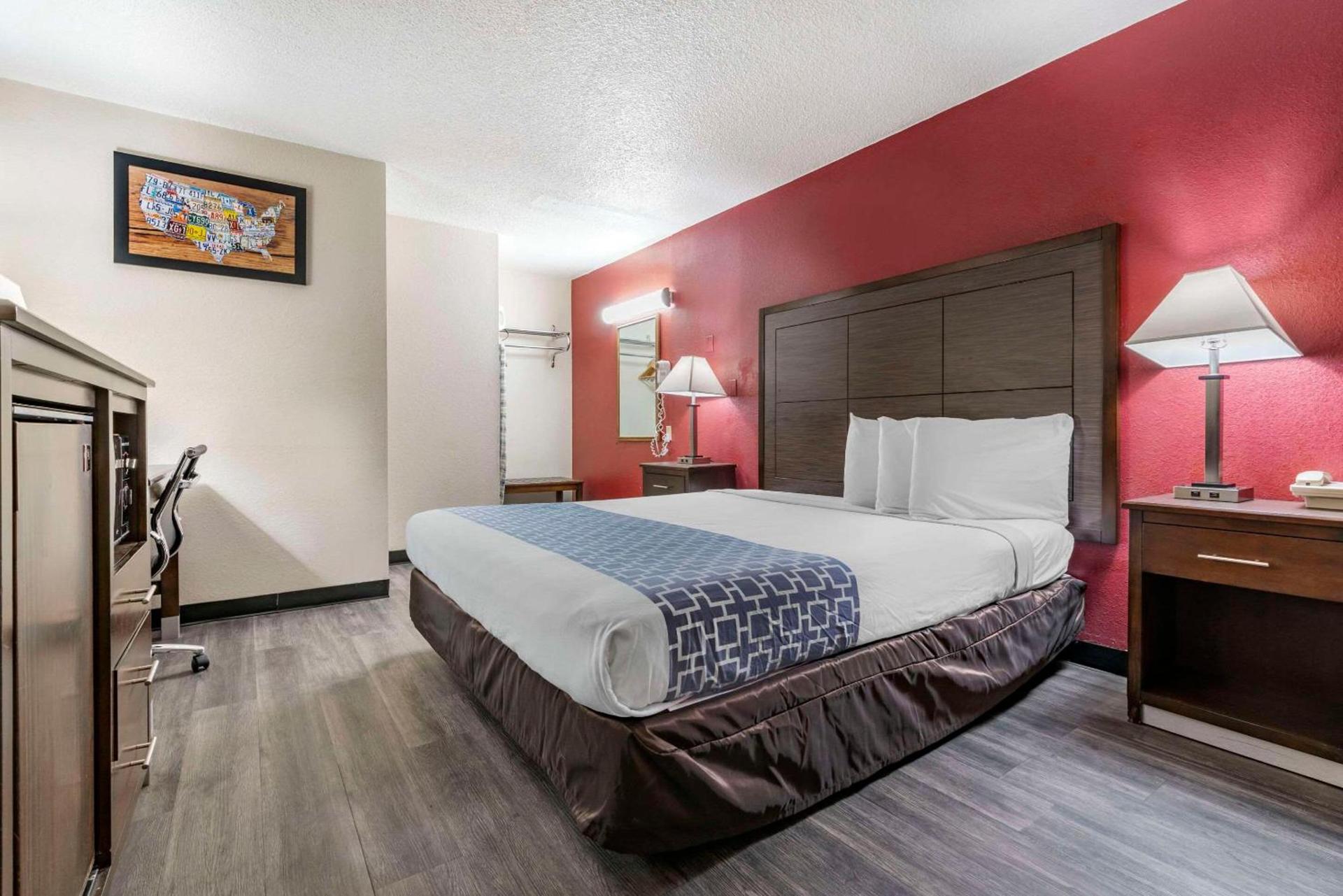 Econo Lodge Fallon Naval Air Station Area photo 27