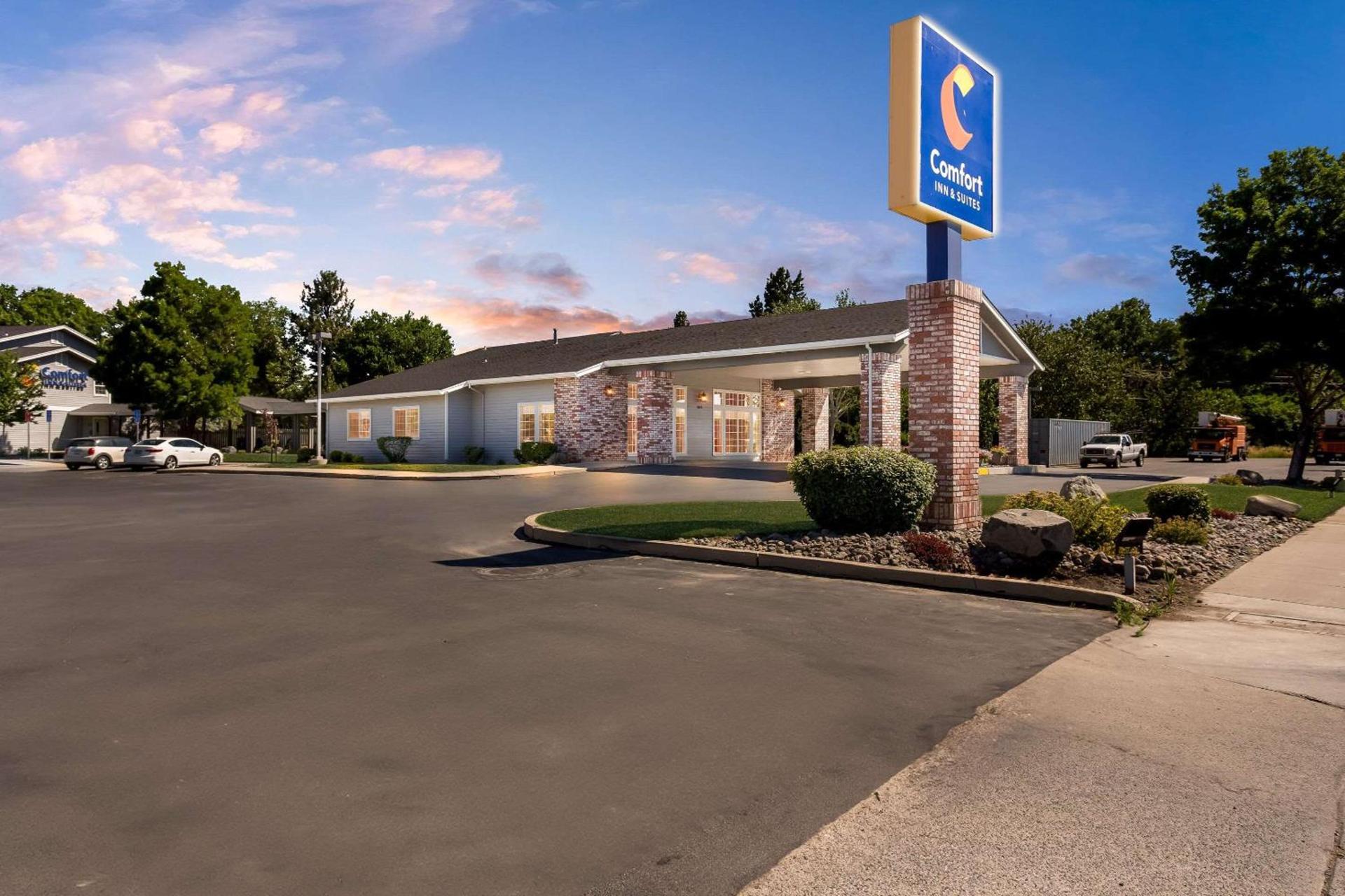 Comfort Inn & Suites Susanville photo 3