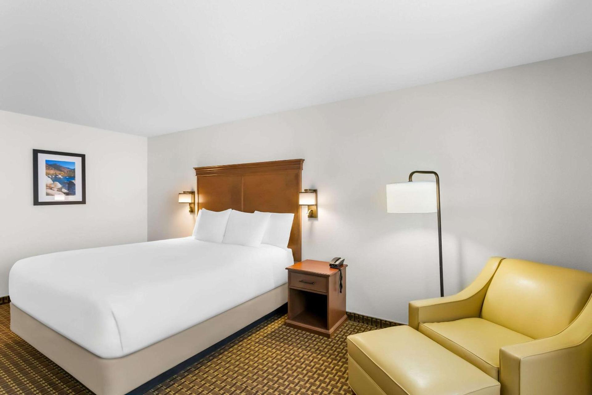 Comfort Inn & Suites Susanville photo 14