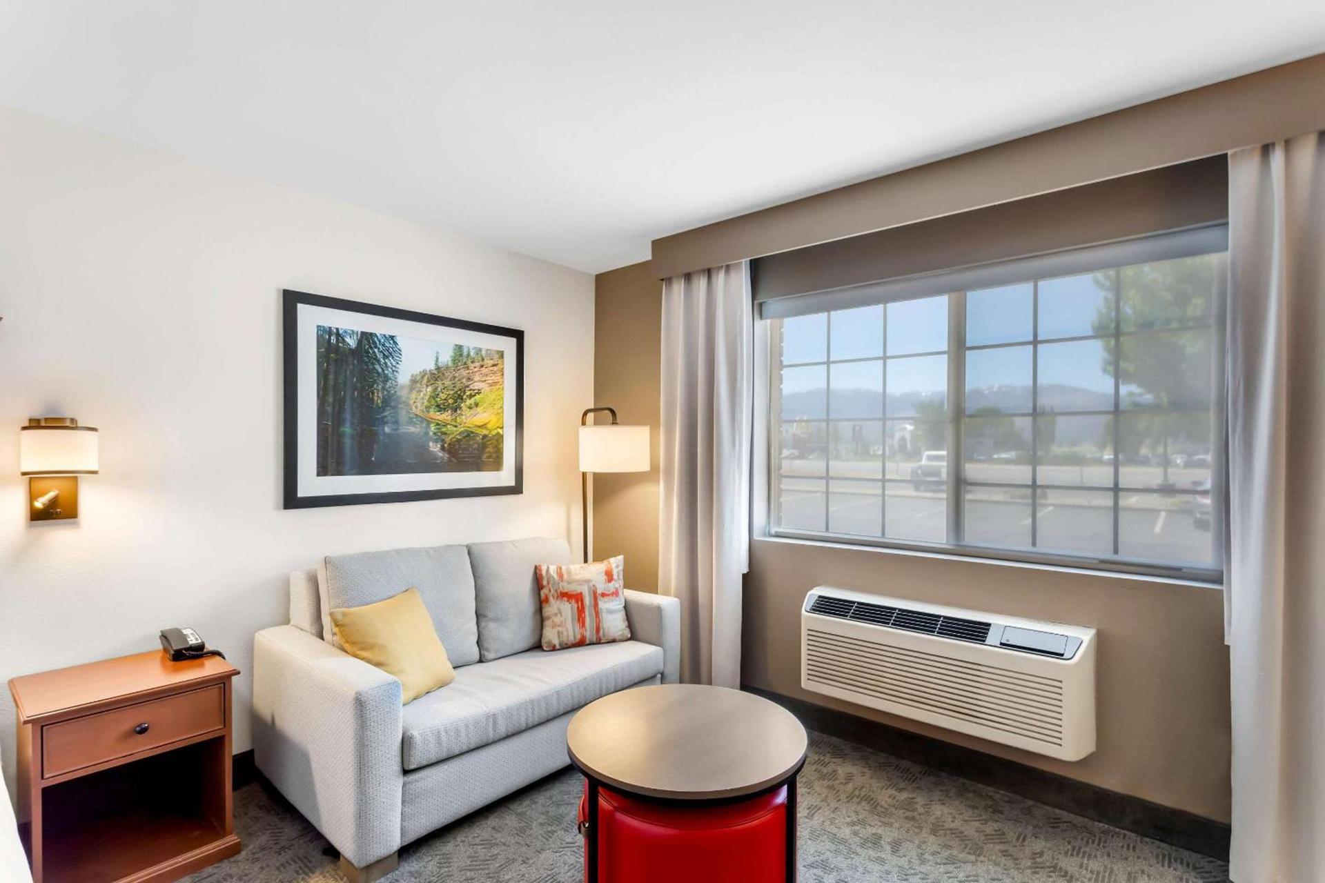 Comfort Inn & Suites Susanville photo 17