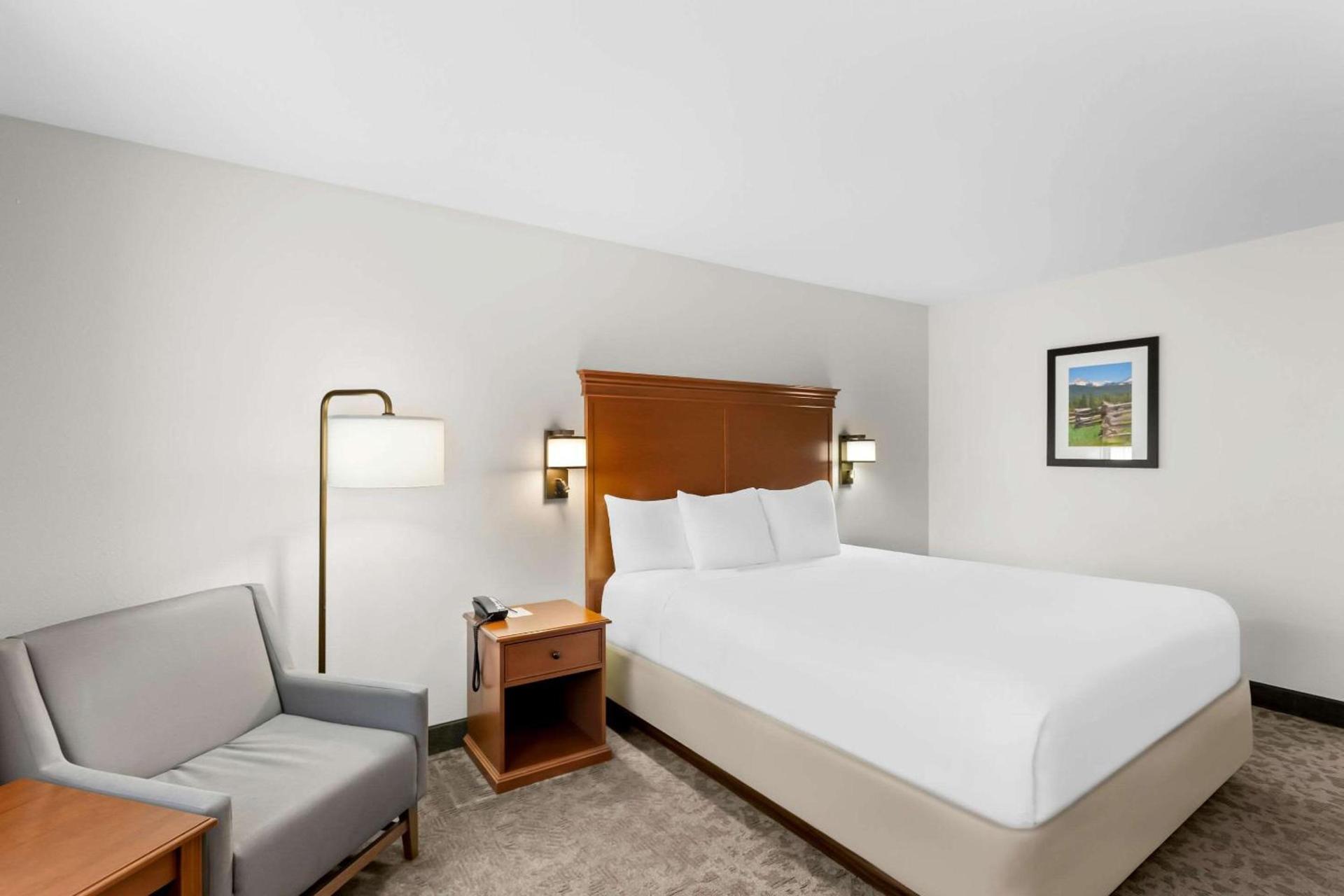 Comfort Inn & Suites Susanville photo 10