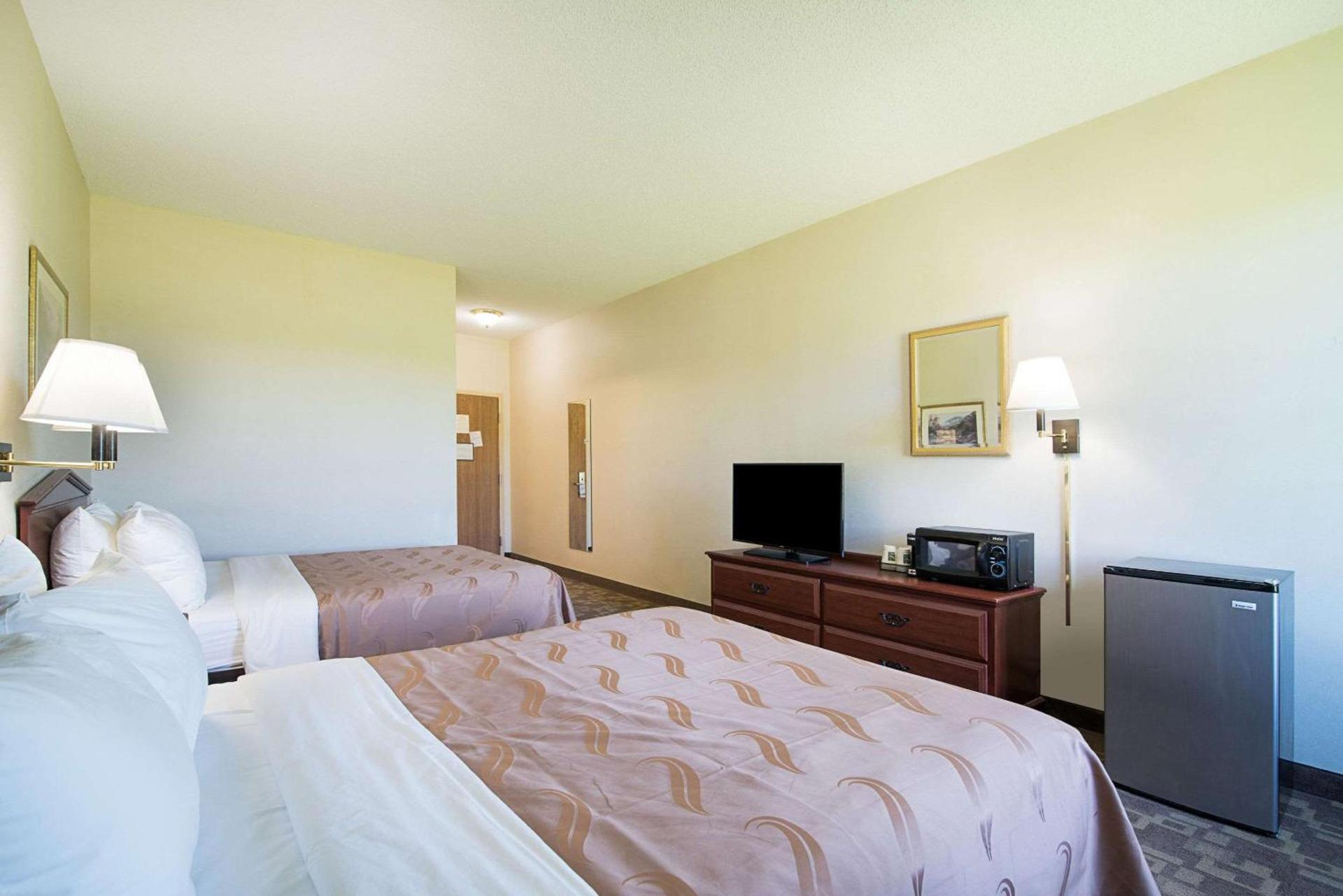 Quality Inn & Suites Schoharie near Howe Caverns photo 10