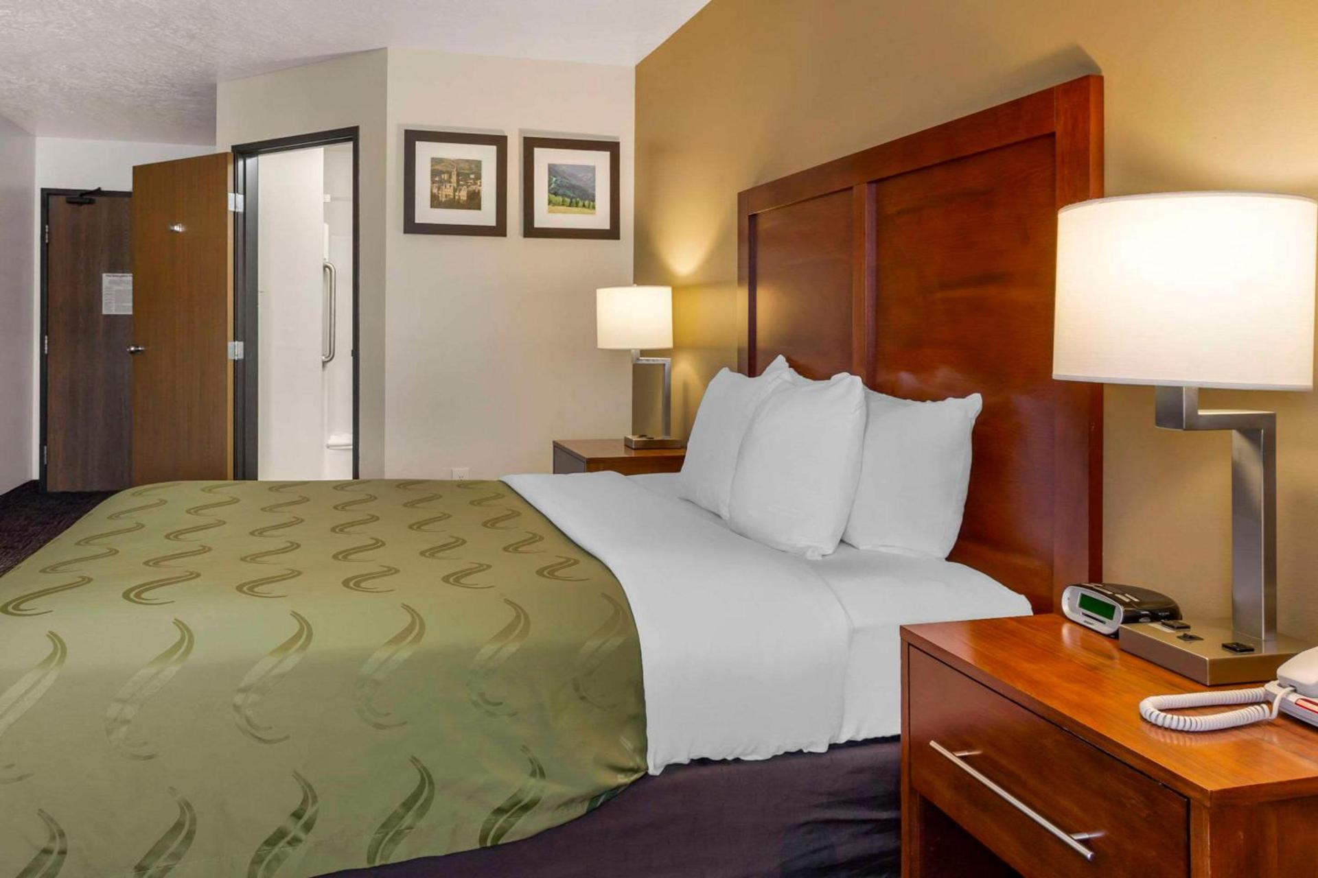 Quality Inn Logan near University photo 23