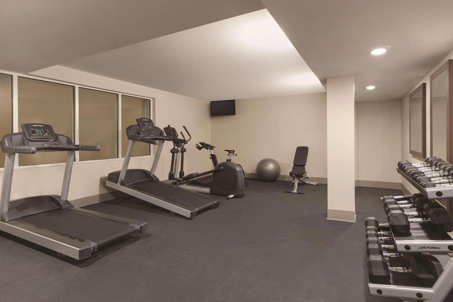 Country Inn & Suites by Radisson, Macon West, GA photo 15