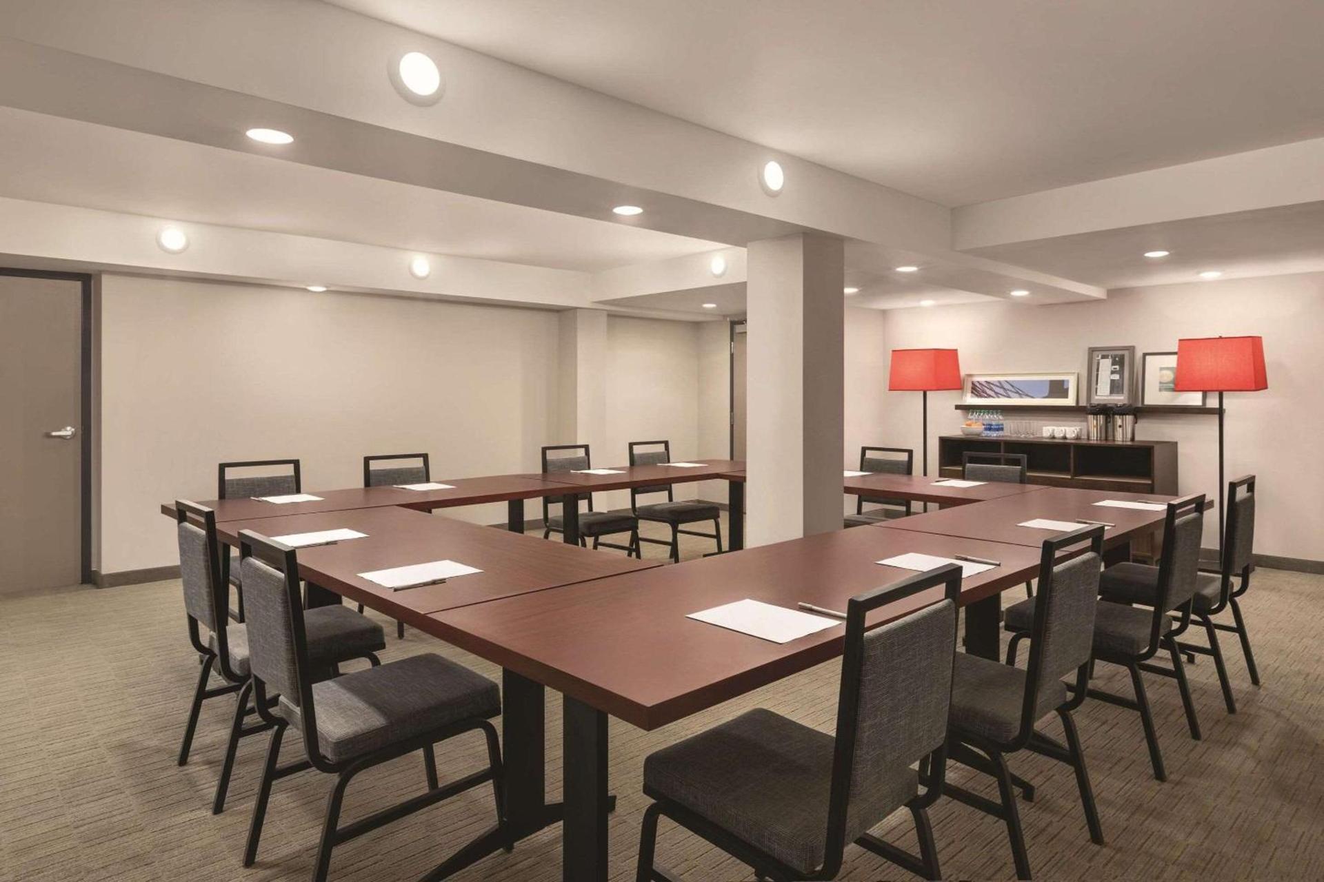 Country Inn & Suites by Radisson, Macon West, GA photo 17