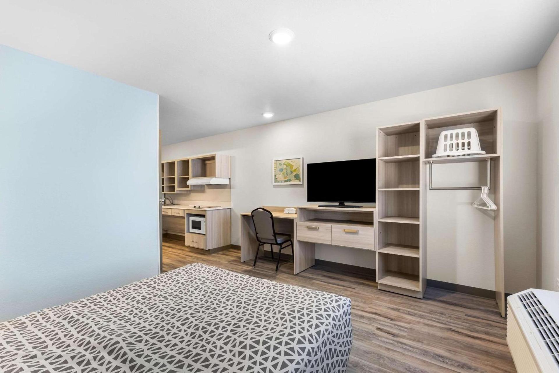 WoodSpring Suites Bluffdale Salt Lake City photo 16
