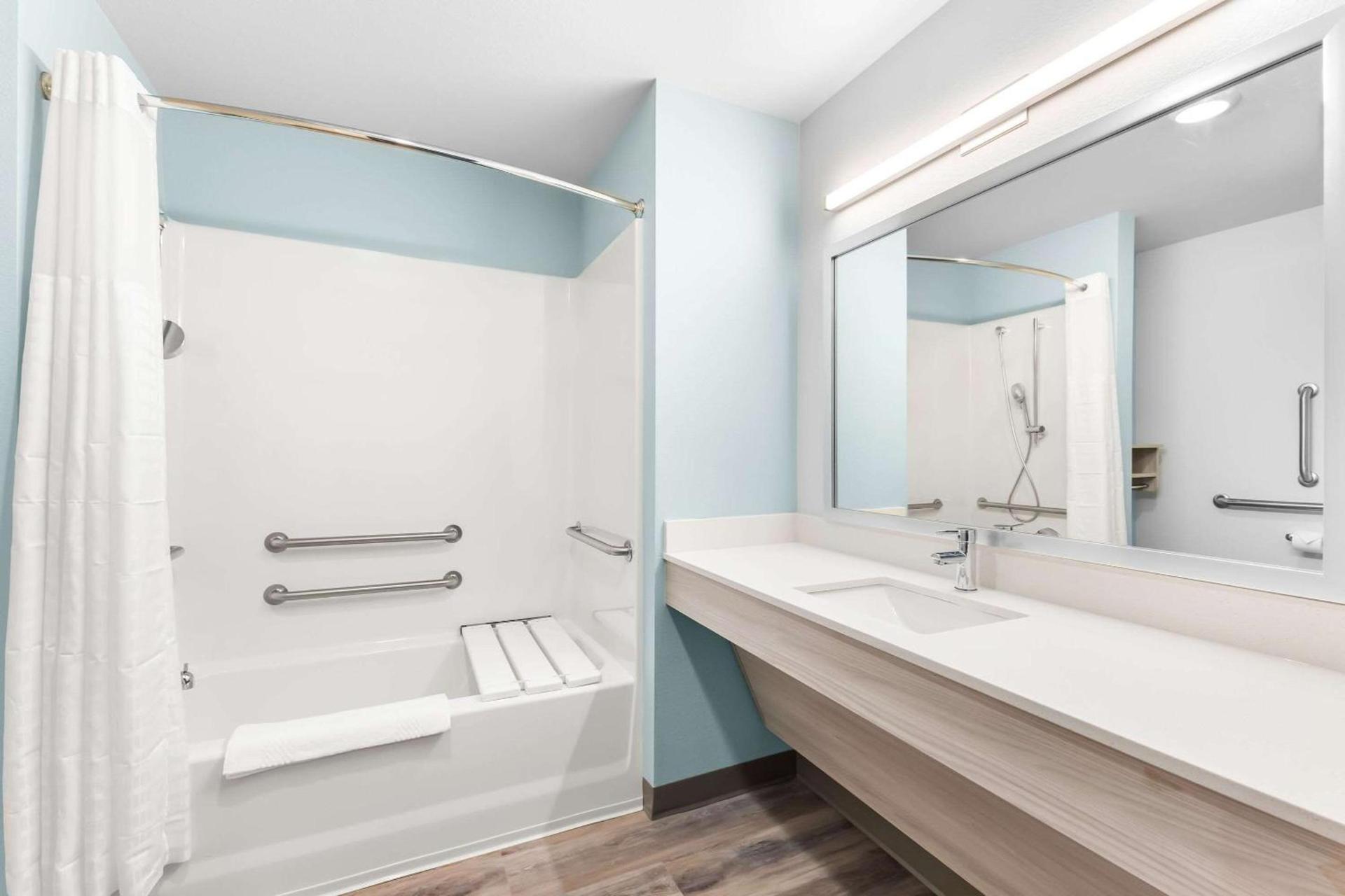 WoodSpring Suites Bluffdale Salt Lake City photo 24