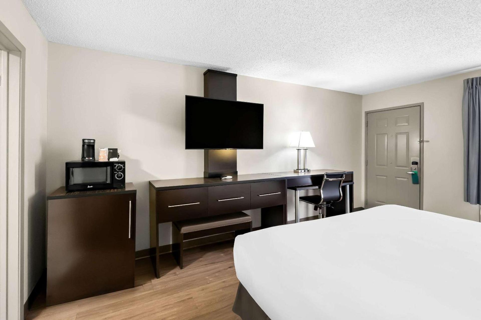Quality Inn & Suites Monticello photo 9