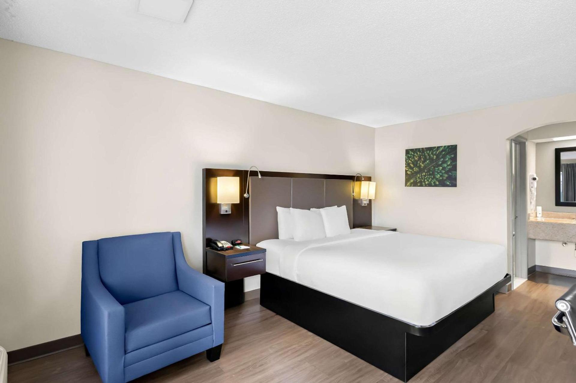 Quality Inn & Suites Monticello photo 15