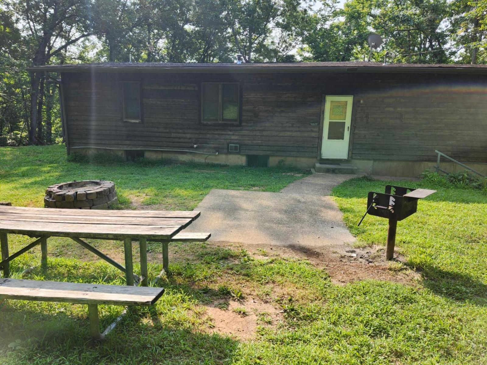 Montauk Lodge photo 6