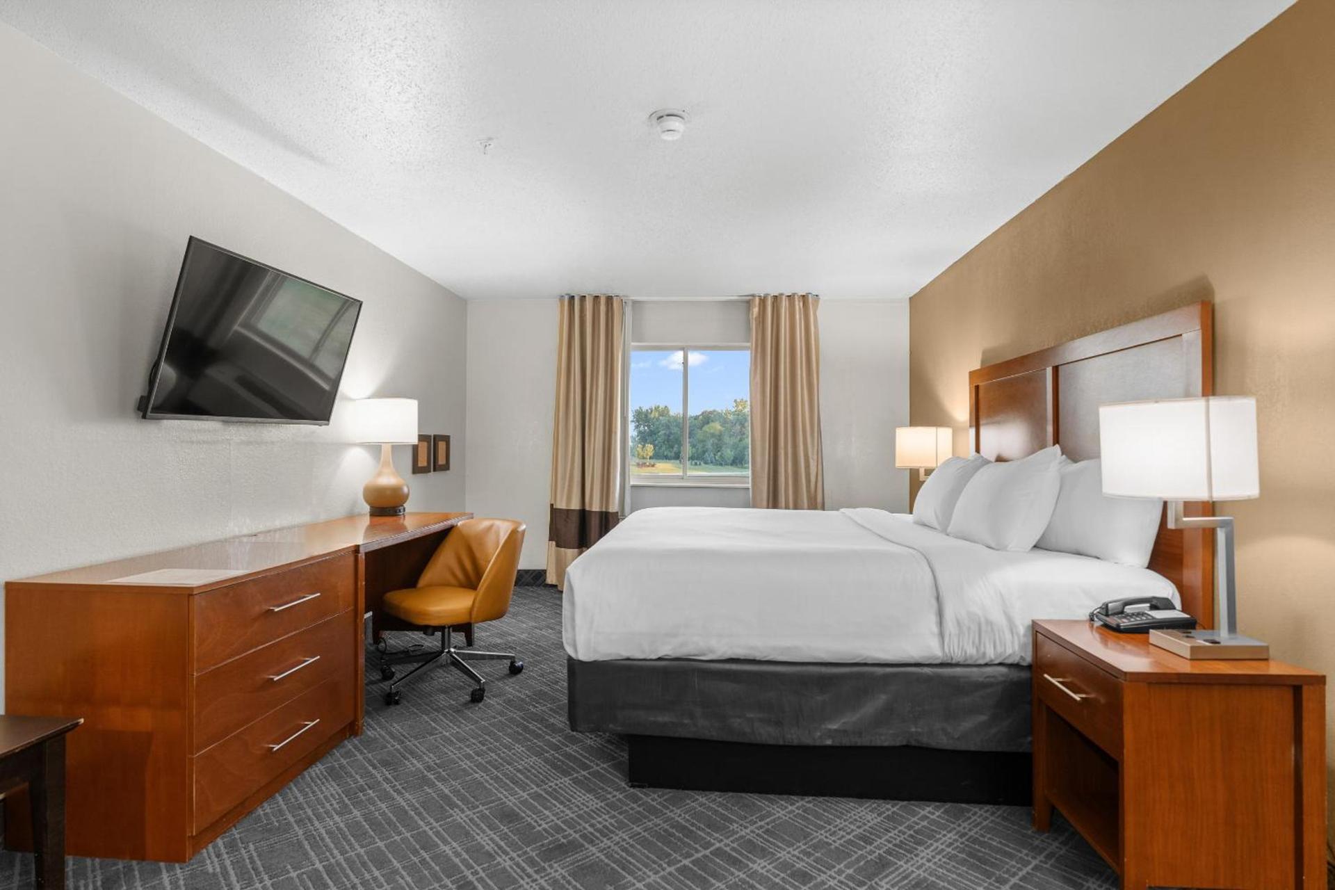 Comfort Inn Hobart-Merrillville I-65 photo 4