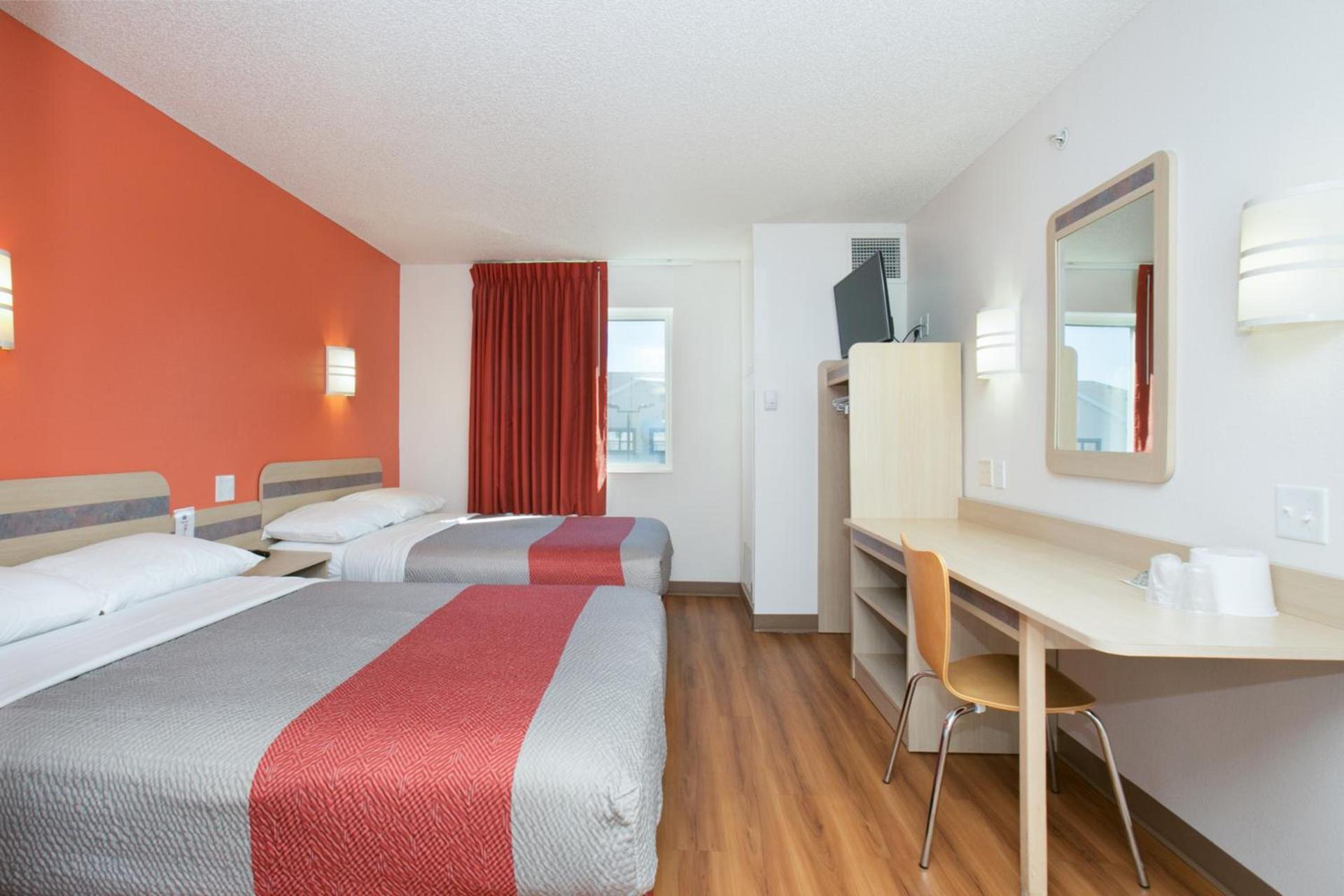 Motel 6-Brooklyn Center, MN - Minneapolis photo 7