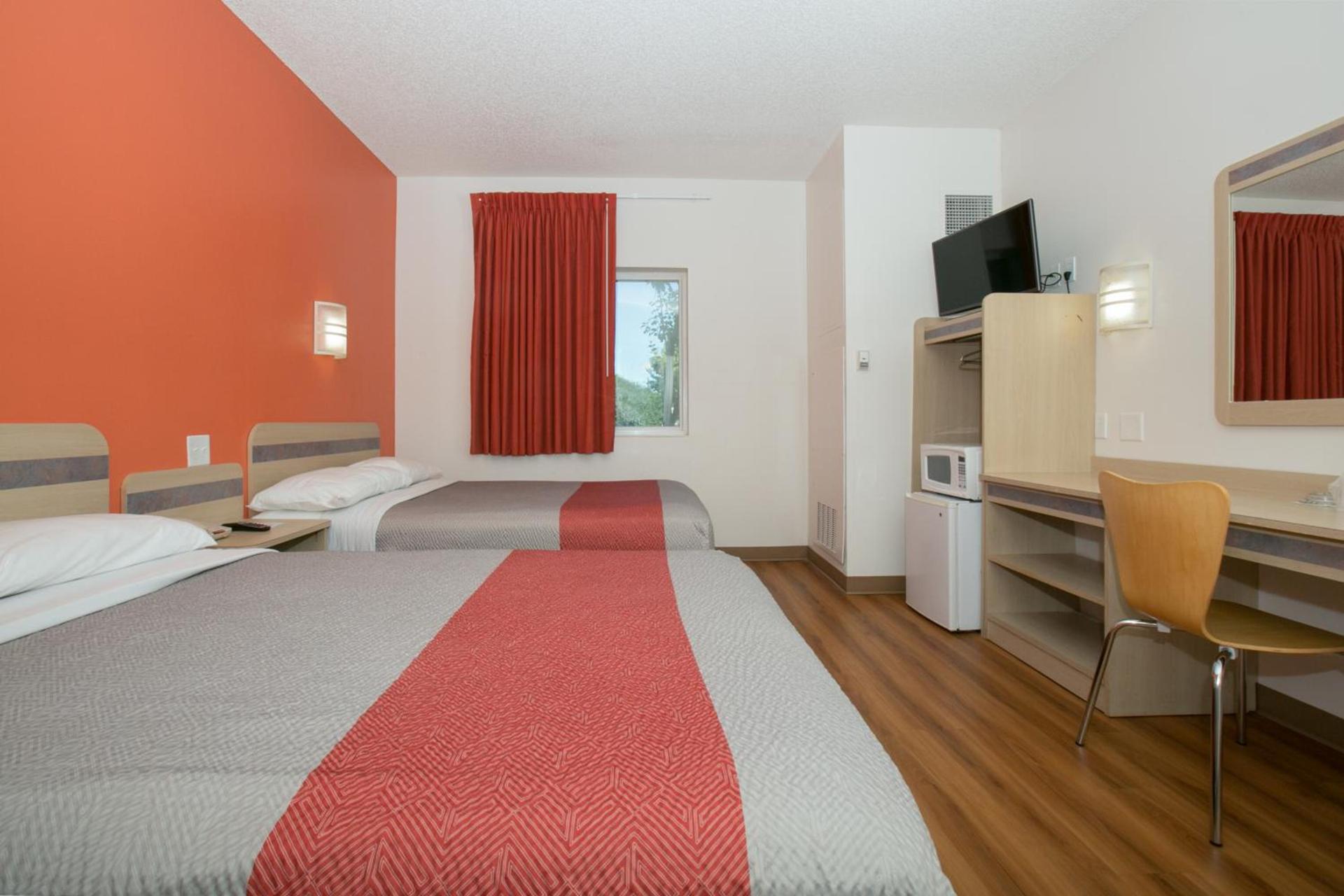 Motel 6-Brooklyn Center, MN - Minneapolis photo 11