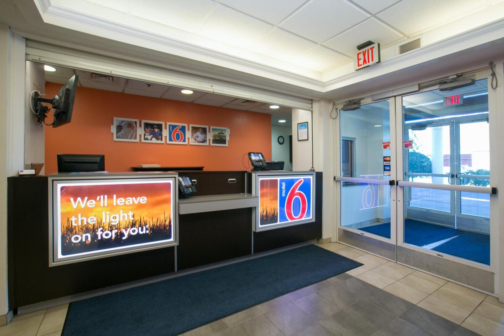 Motel 6-Brooklyn Center, MN - Minneapolis photo 15