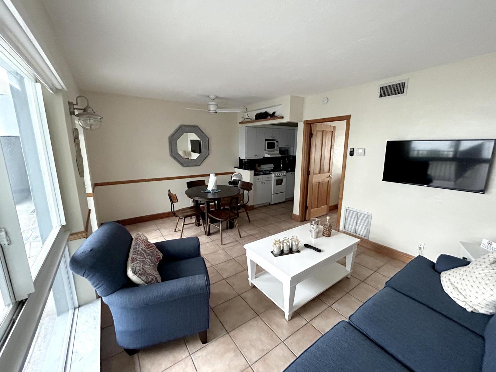 Shore View Hotel photo 45