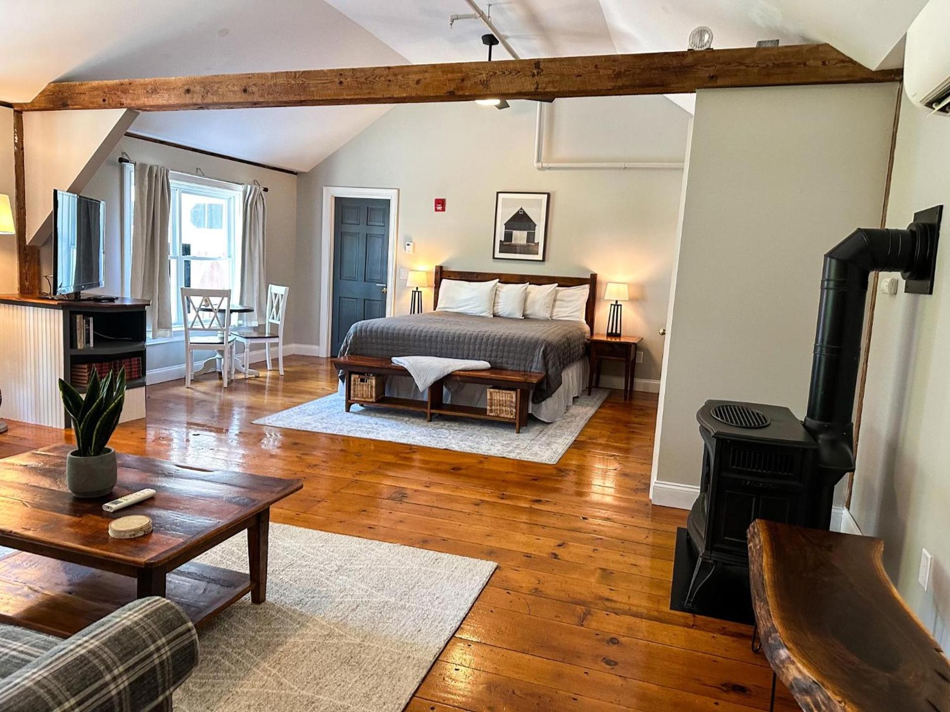 The Black Walnut Inn photo 15