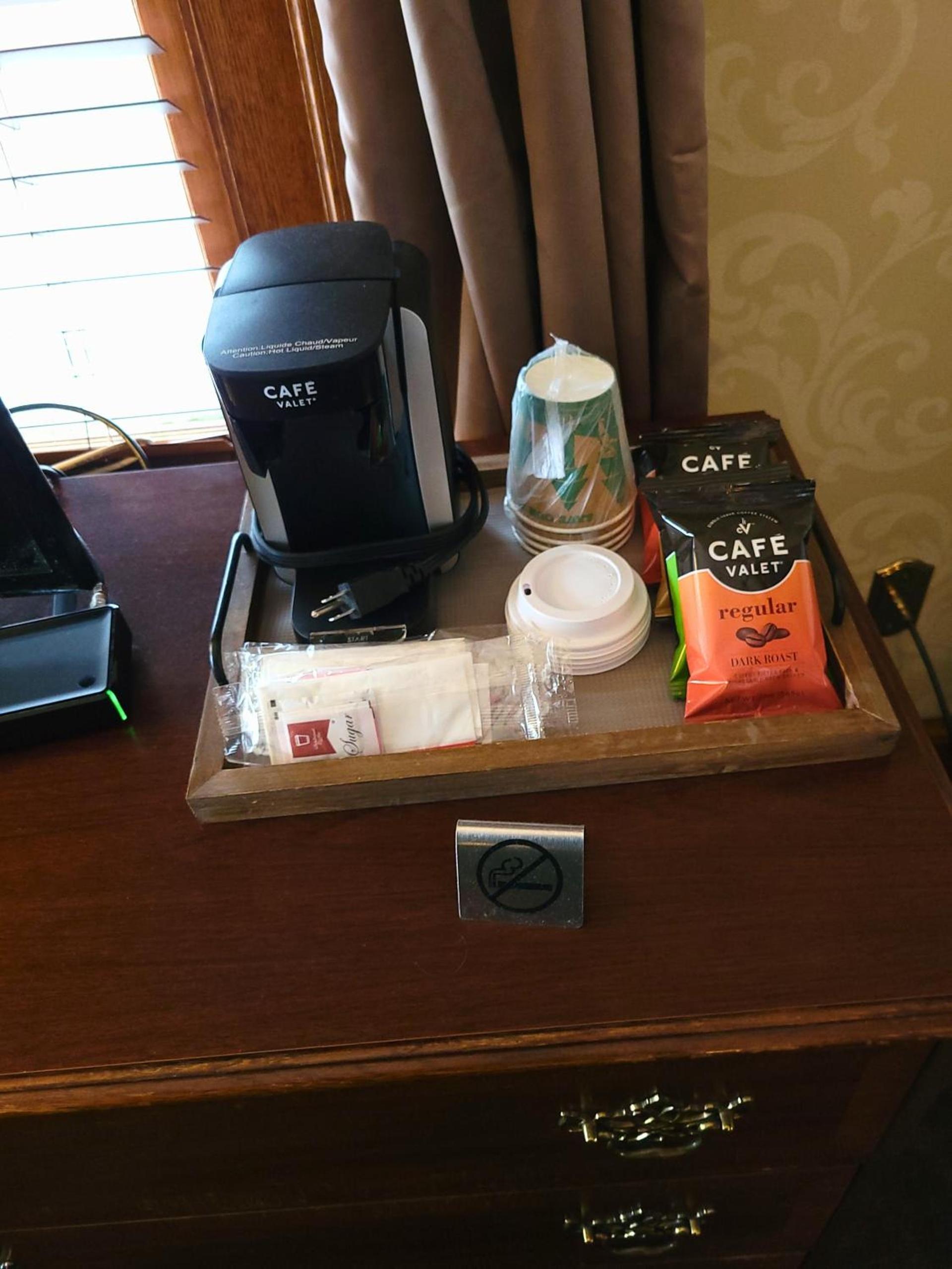 Altland House Inn & Suites photo 89