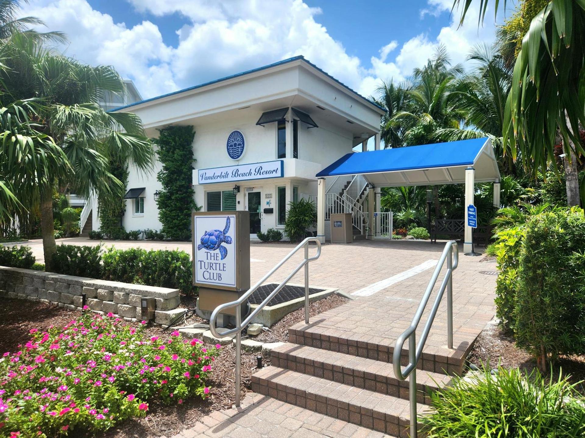 Vanderbilt Beach Resort — hotel in Naples