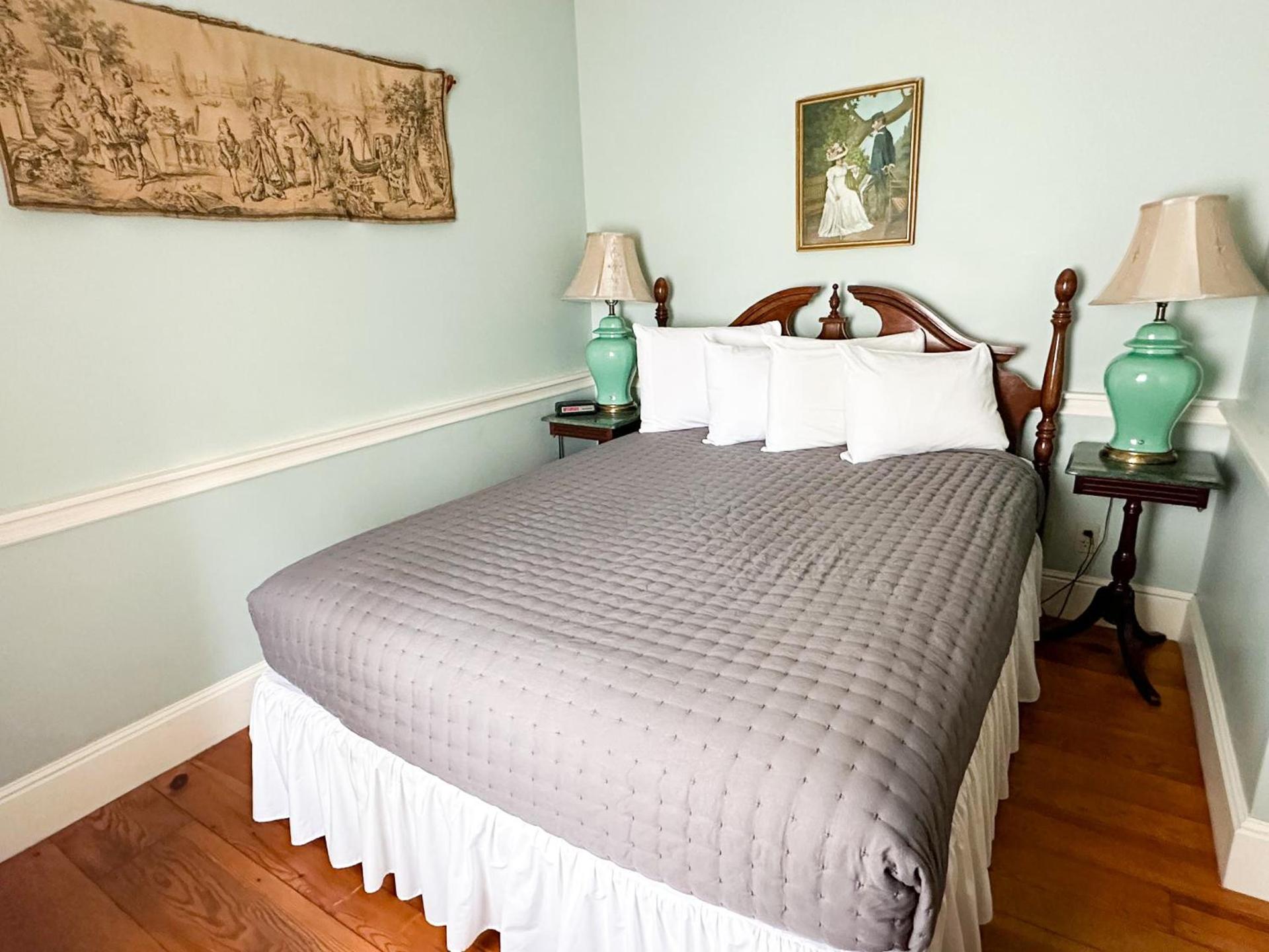 The Black Walnut Inn photo 29