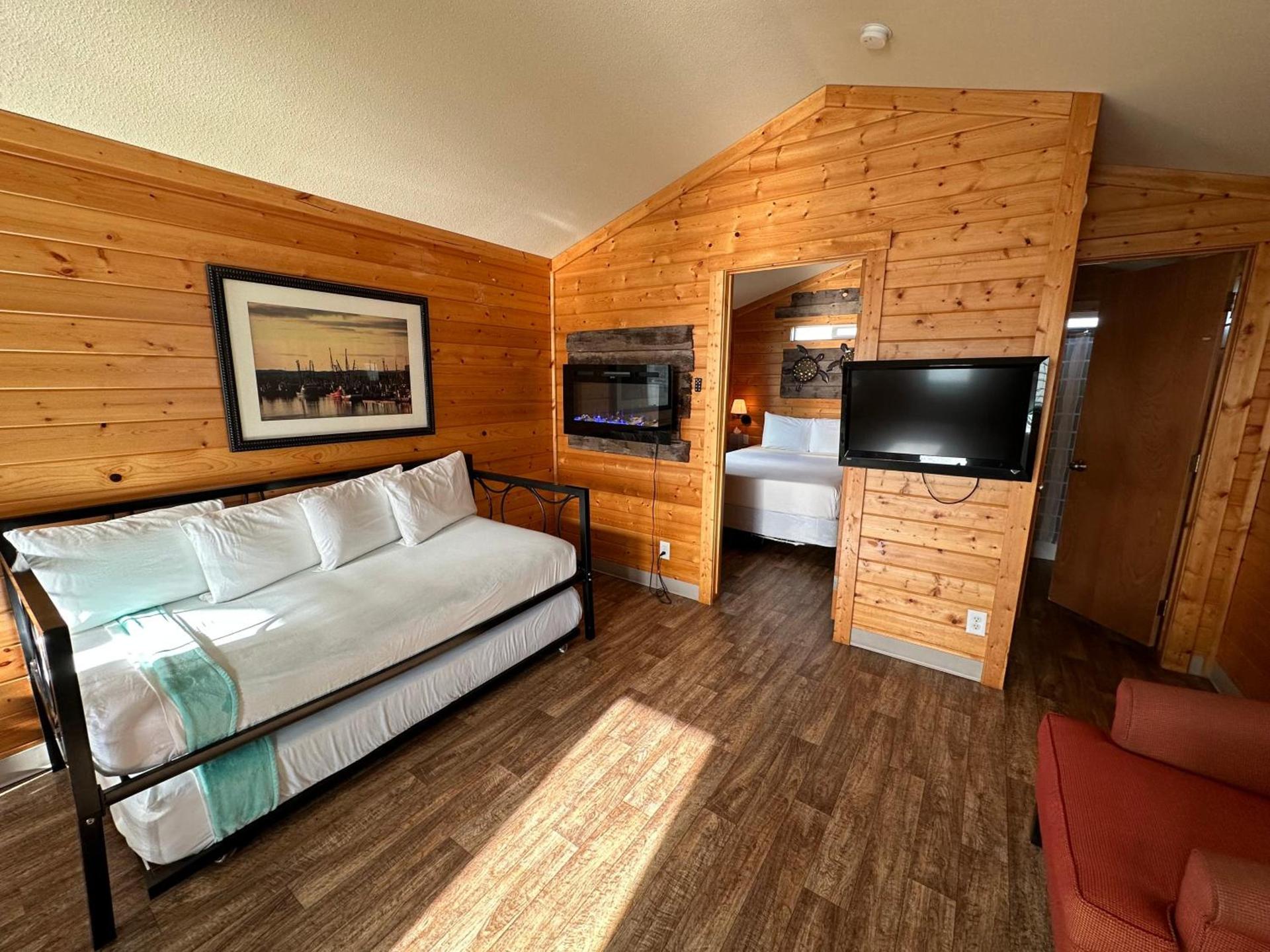 Westport Marina Cottages photo 18