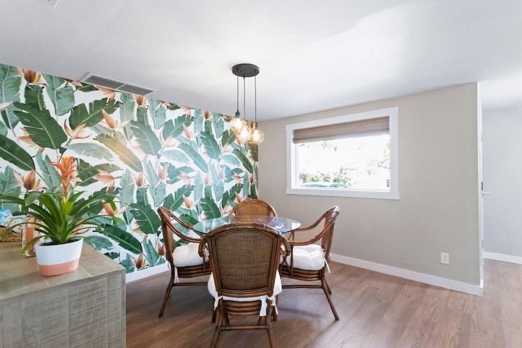 Palms at Indian Shores photo 25