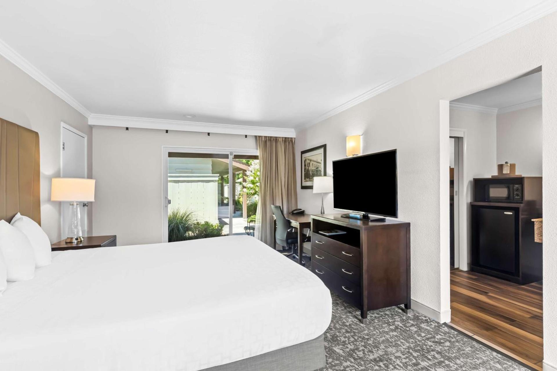 Best Western Garden Inn photo 2
