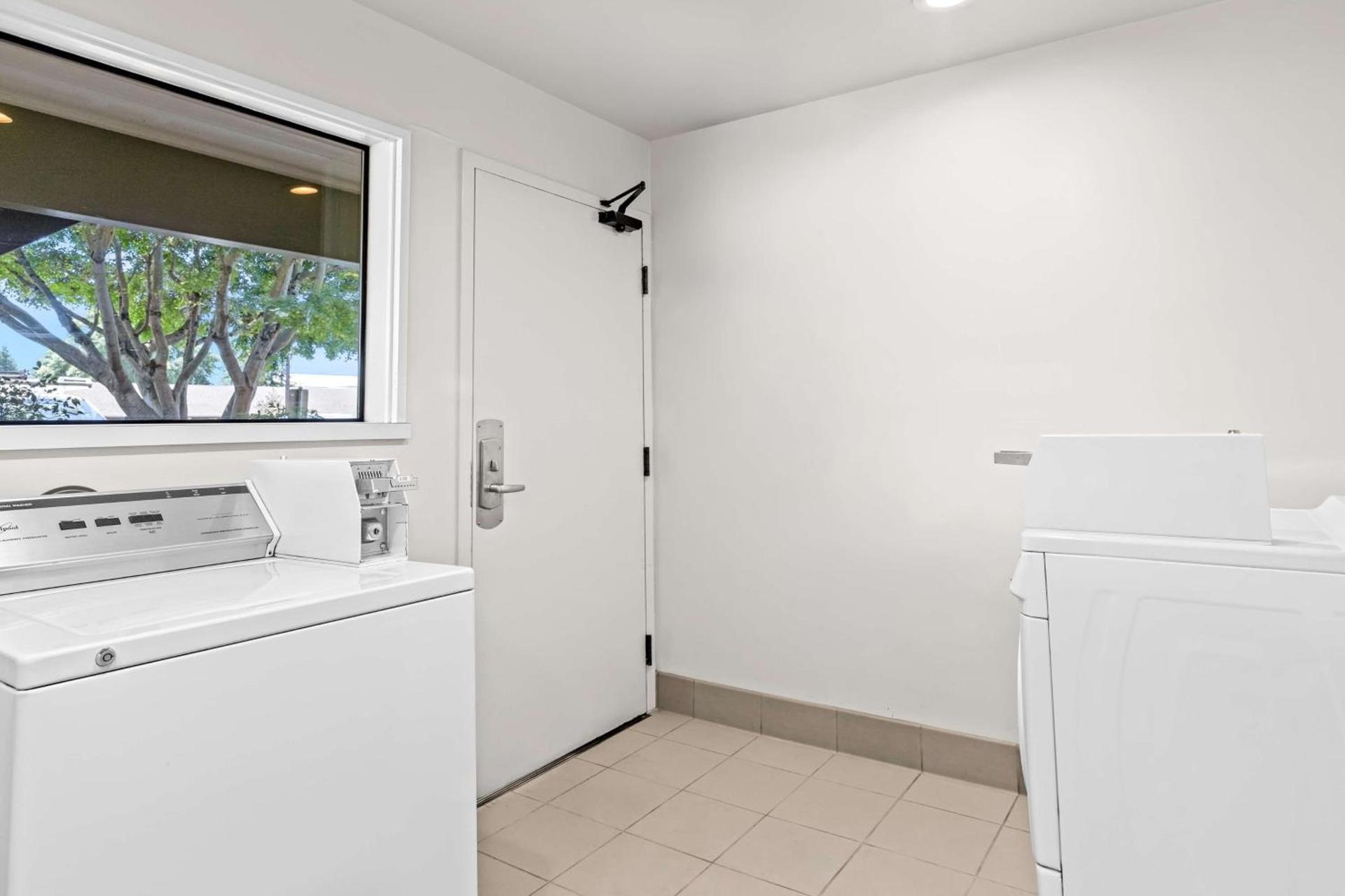 Best Western Garden Inn photo 7