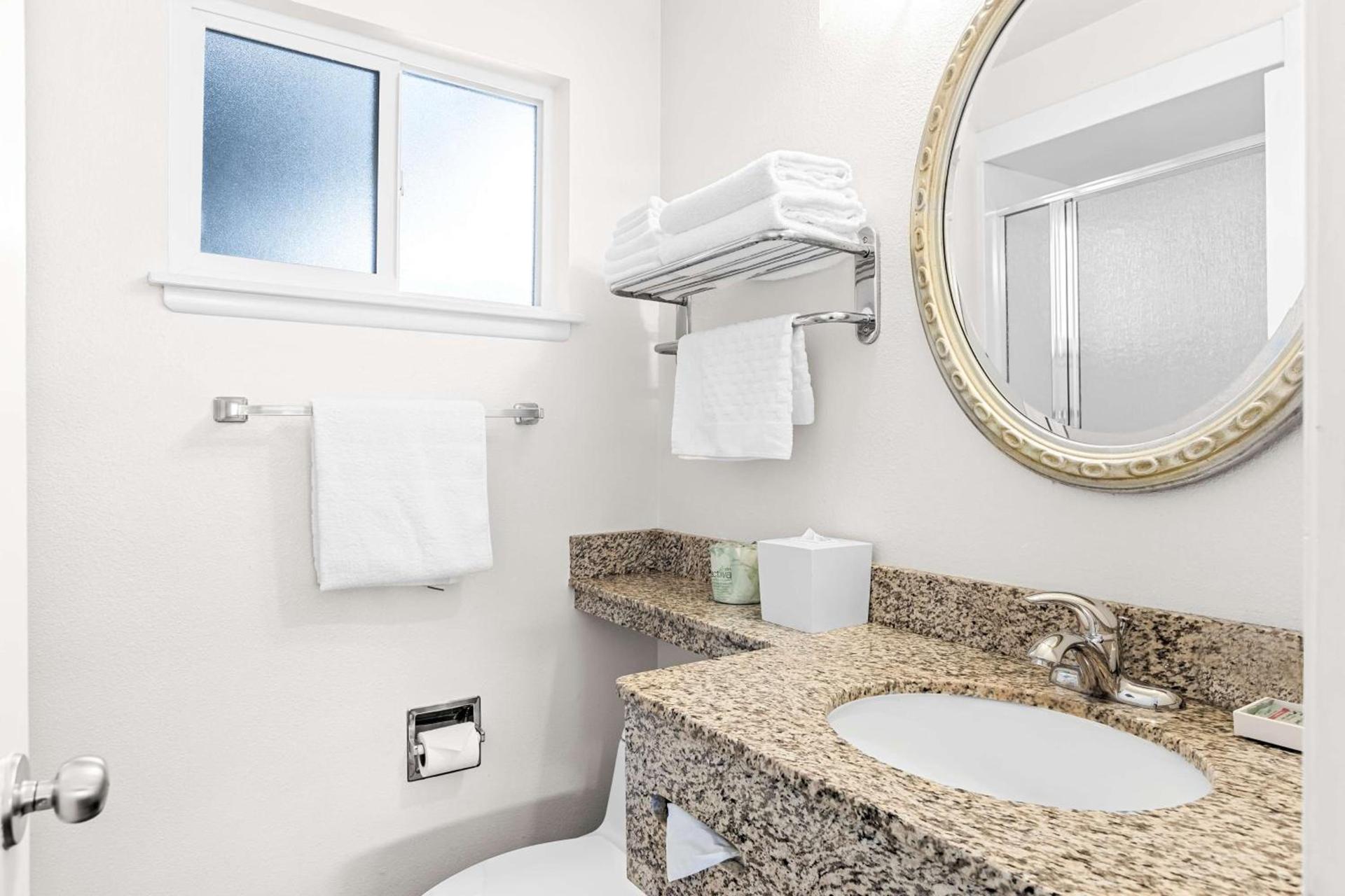 Best Western Garden Inn photo 34