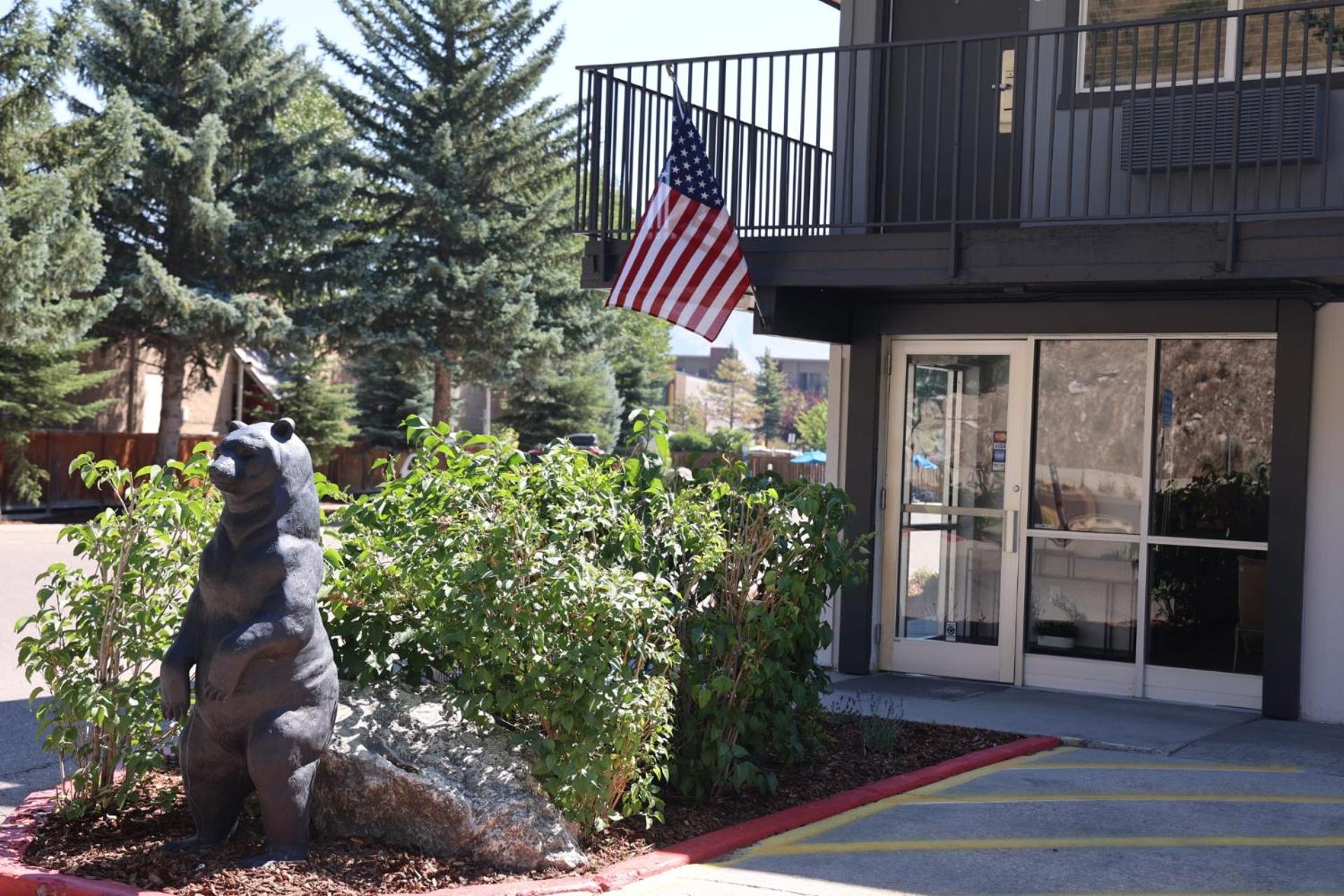 The Jackson SouthTown photo 2