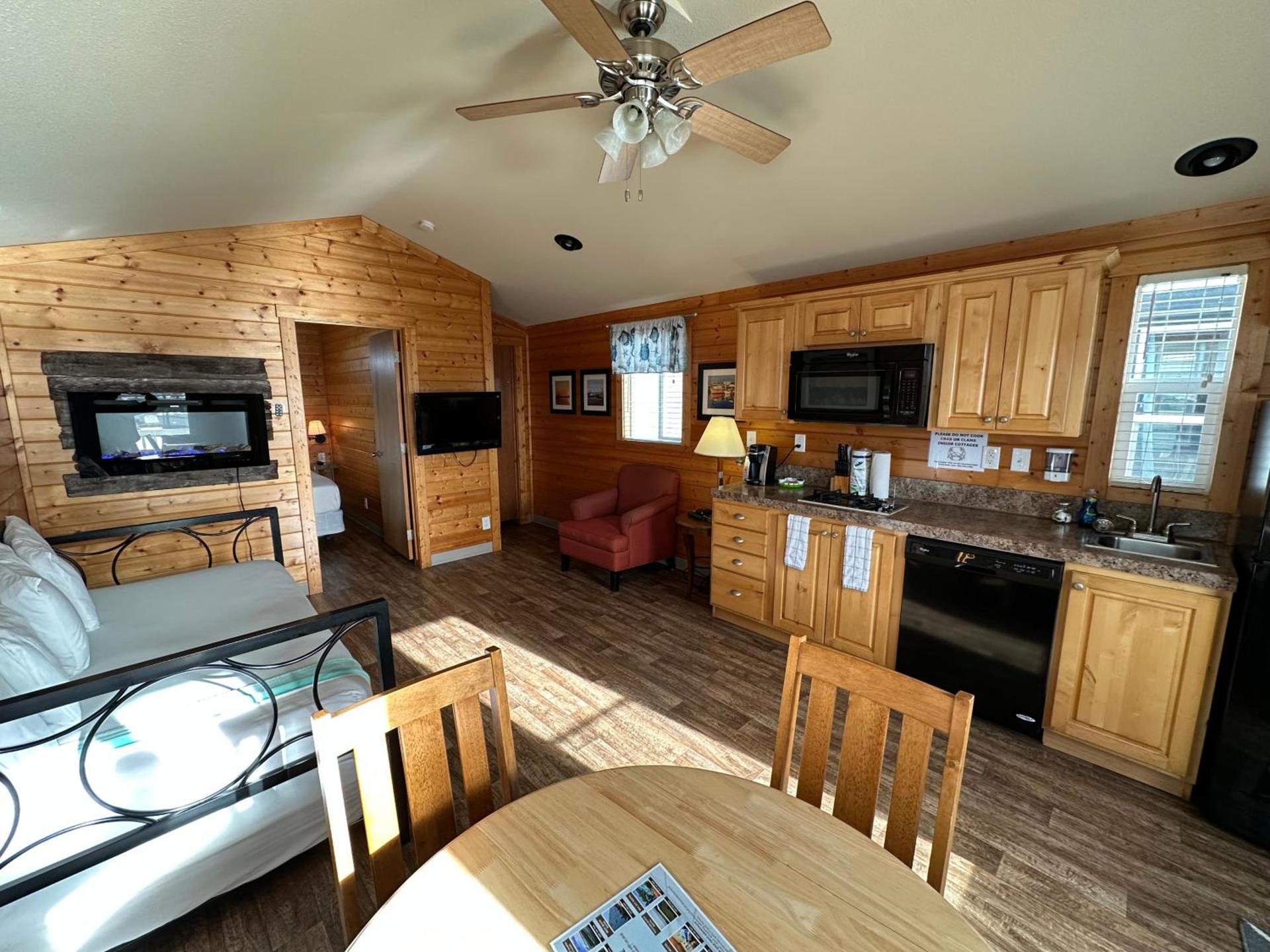 Westport Marina Cottages photo 22