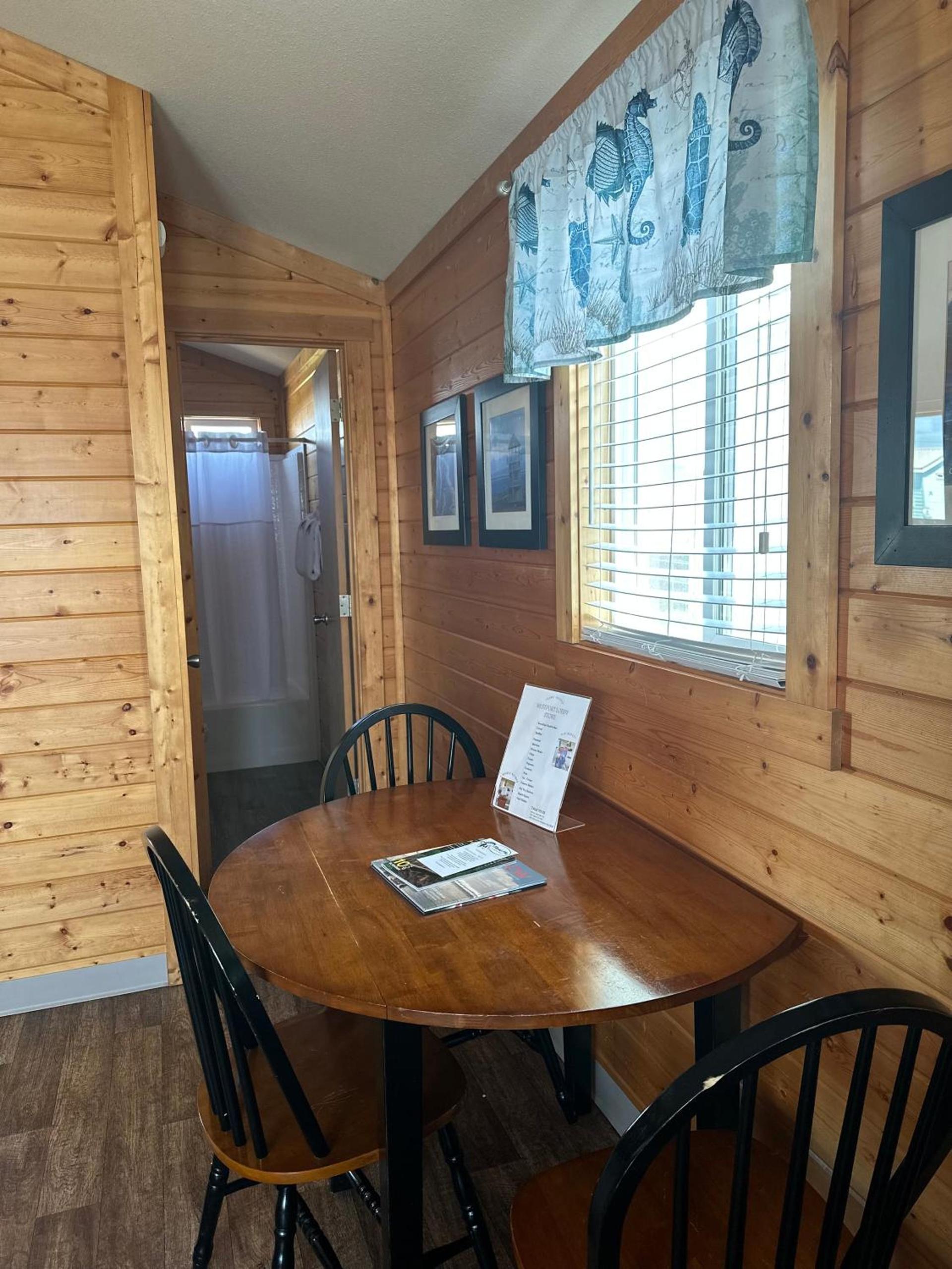 Westport Marina Cottages photo 25